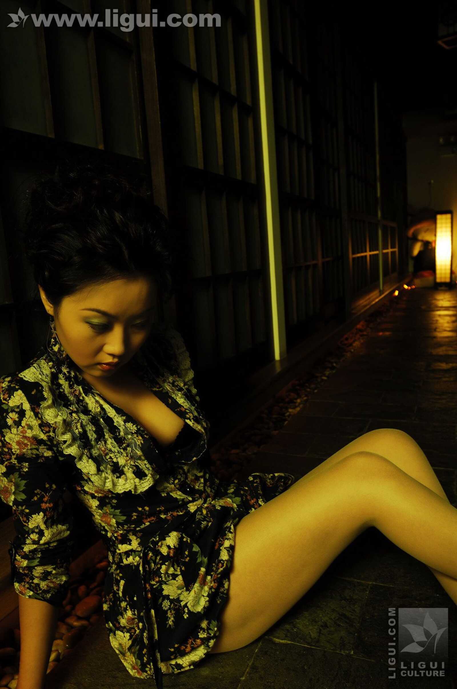 Model 小露露《性感小猫咪》 [丽柜LiGui] 丝足写真第8张