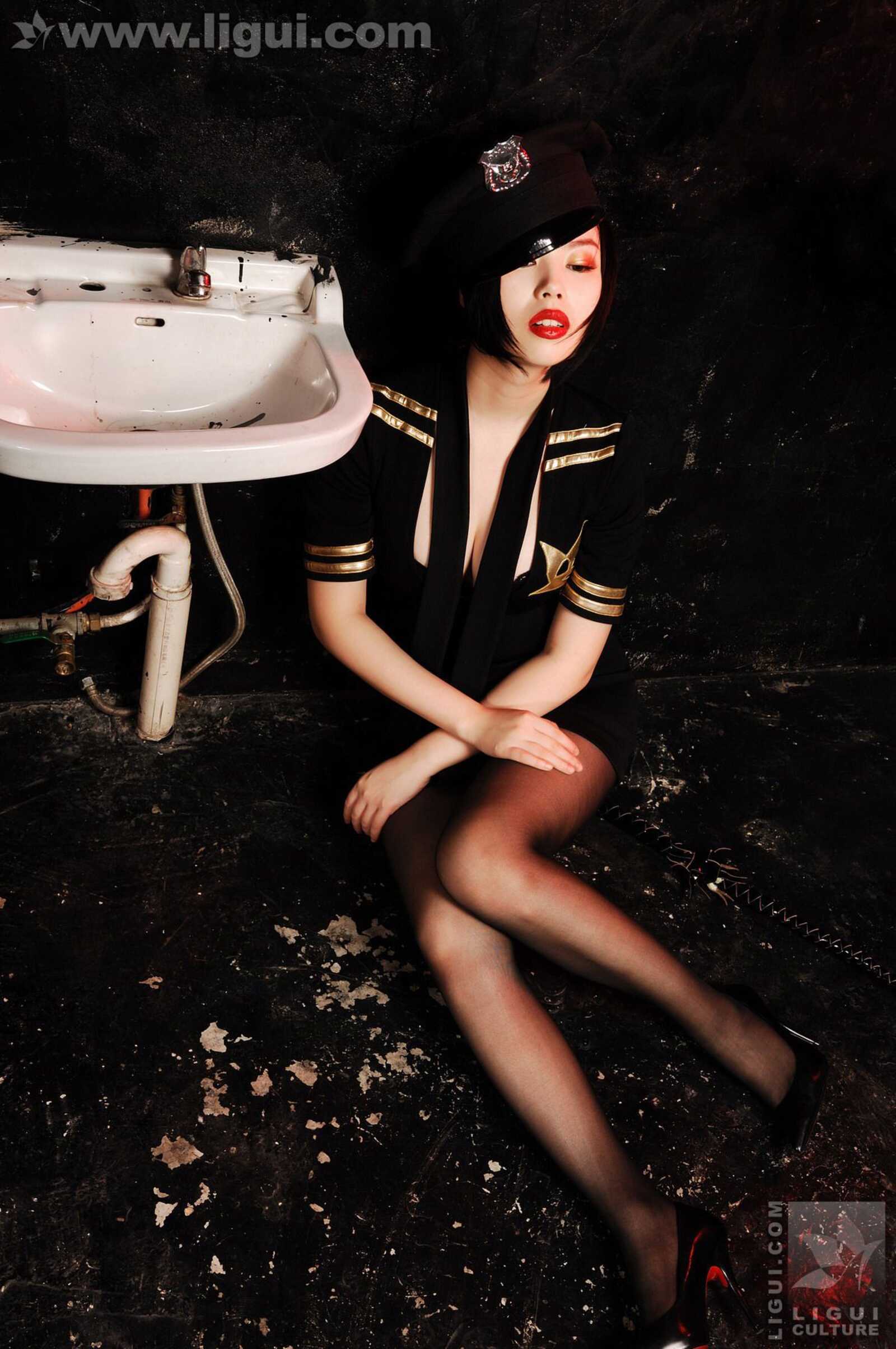 Model 幕子《霸道女王妩媚黑色》 [丽柜LiGui] 丝袜第5张