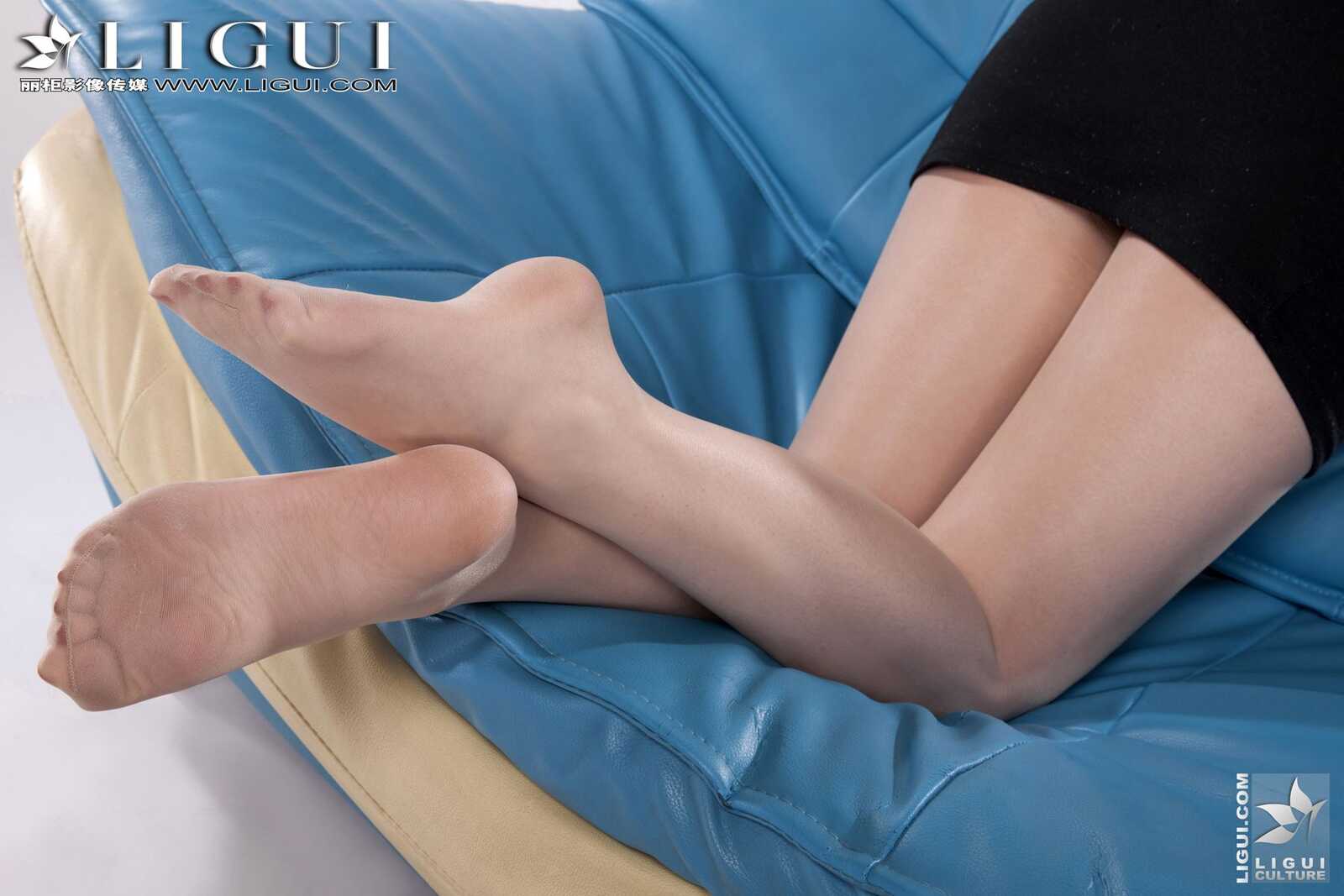 Model 乔萌《职业装肉丝高跟美足》 [丽柜LiGui] 美第4张