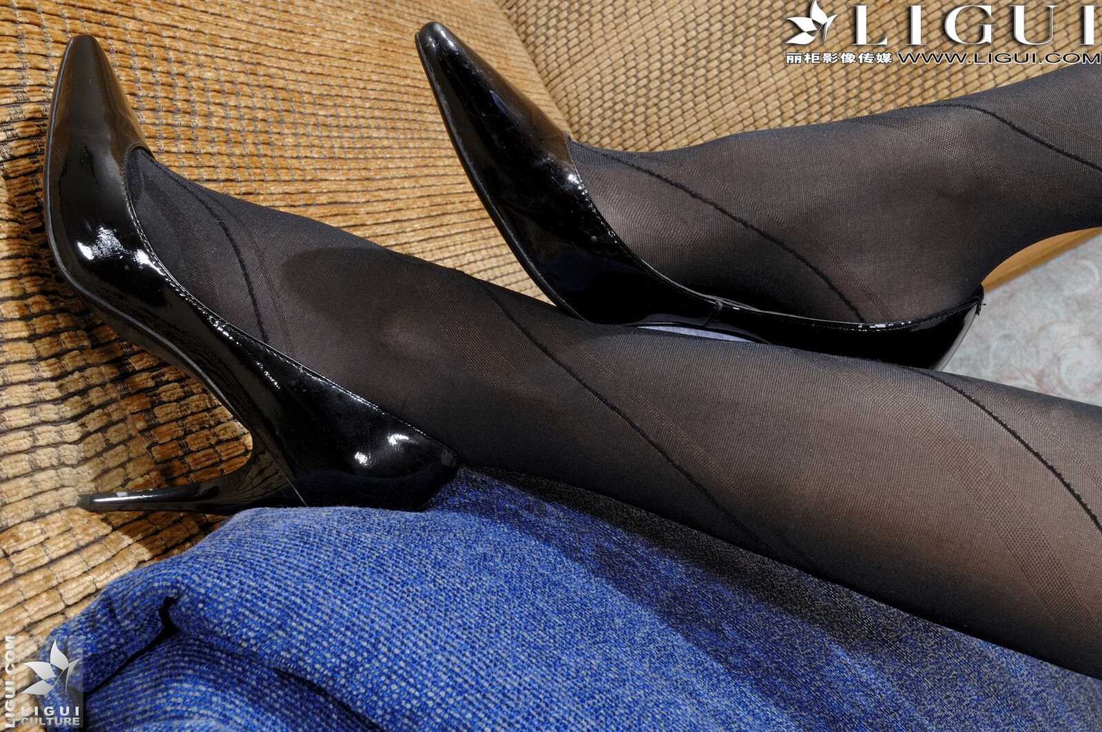 Model 美美《黑丝的诱惑》 [丽柜LiGui] 美腿玉足写第5张