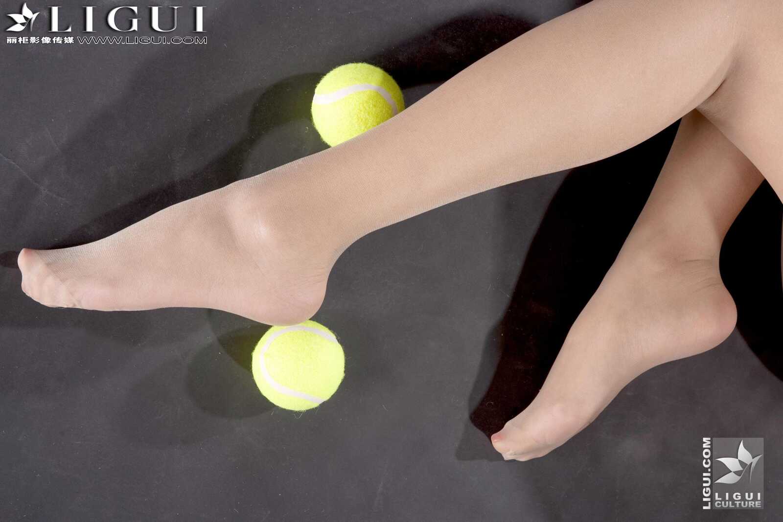 Model 美美《羽毛球美人丝足秀》上中下合集 [丽柜第13张