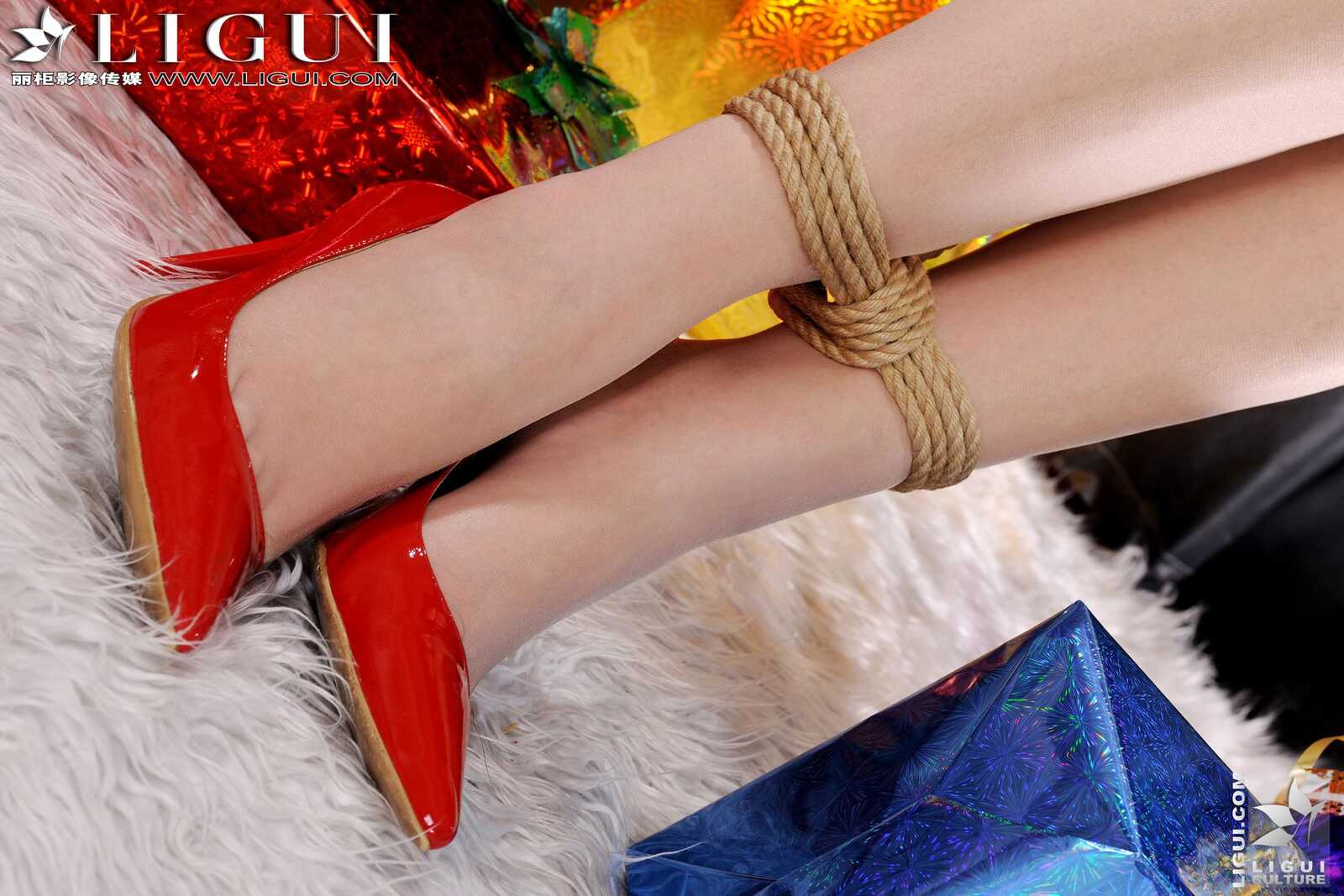 Model 文静《圣诞少女捆绑诱惑》 [丽柜美束LiGui第9张