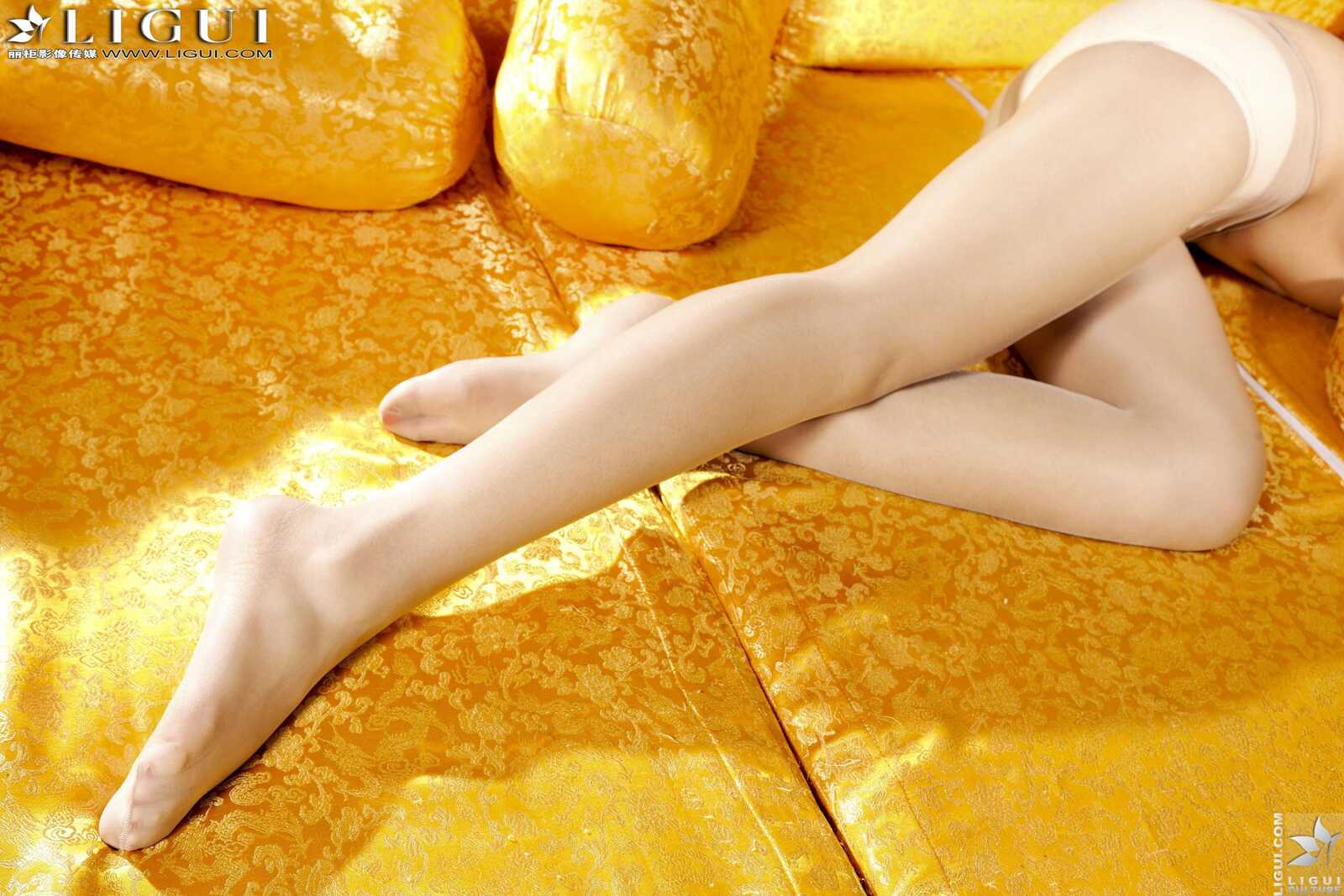 Model 司琪《古典和服睡衣丝足》 [丽柜LiGui] 美腿第3张