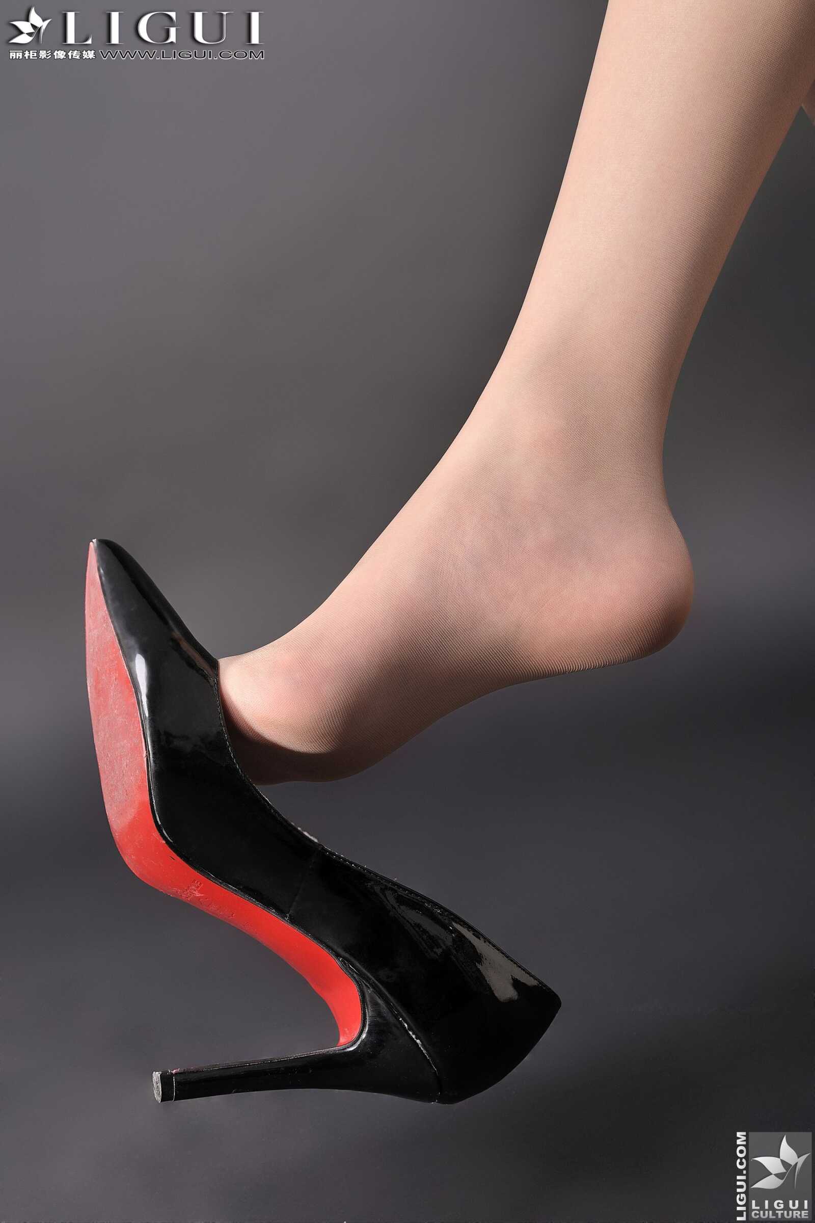 [丽柜LiGui] Model 文欣《OL职业装》上下全集 美腿玉第10张