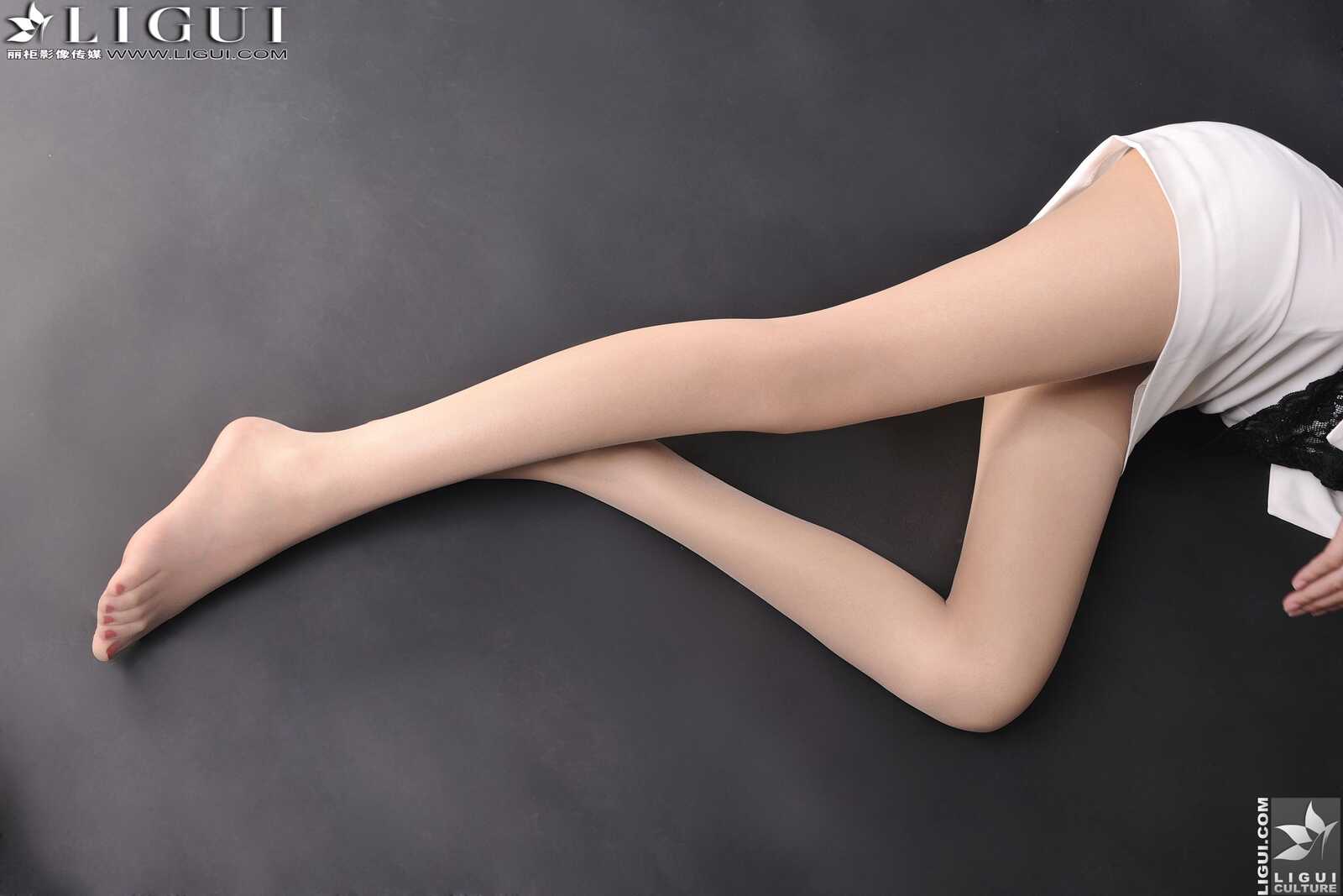 [丽柜LiGui] Model 文欣《OL职业装》上下全集 美腿玉第10张