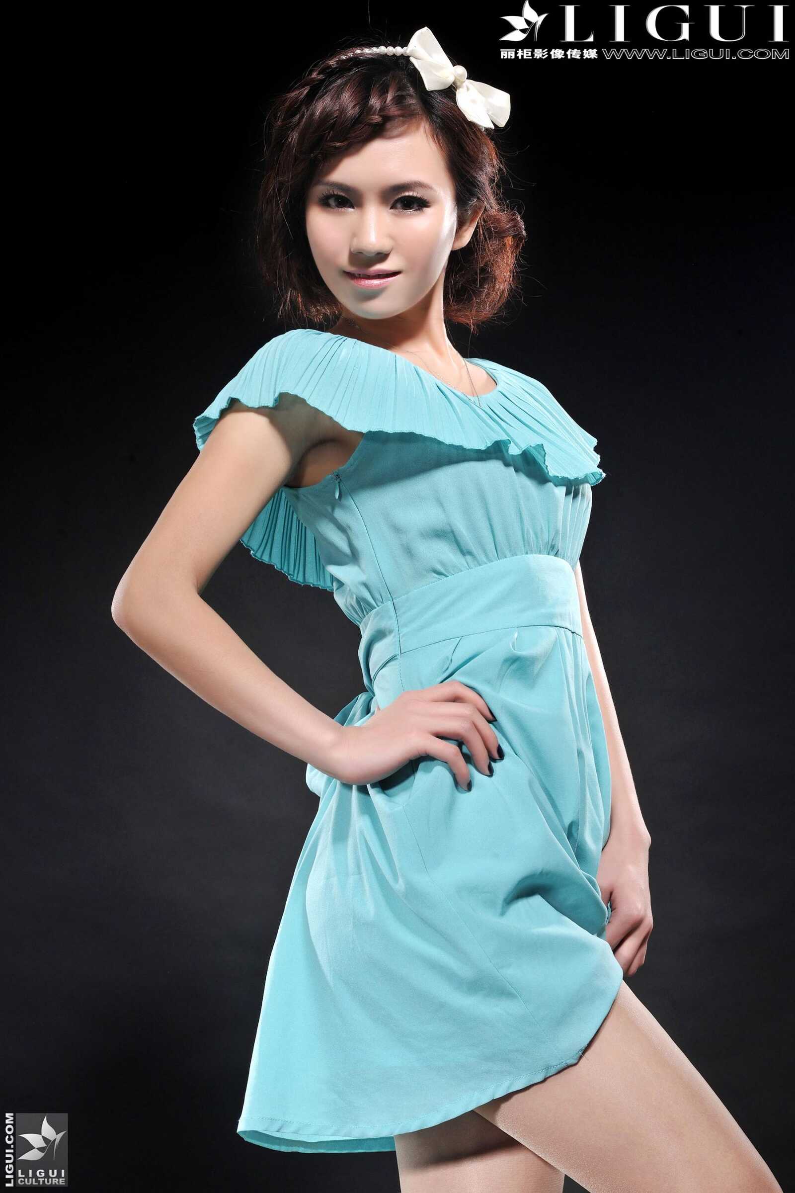 Model 安娜《薄纱丝足》[丽柜贵足] 美腿玉足写真第13张