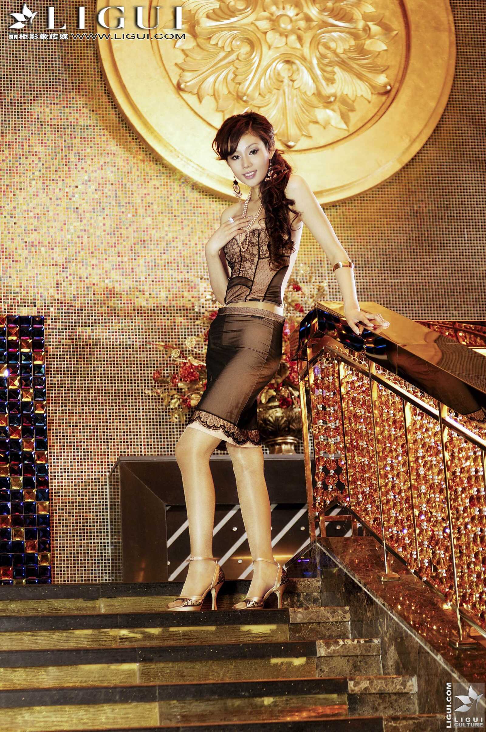 [丽柜贵足LiGui] Model 姚金金 美腿丝足写真图片第12张