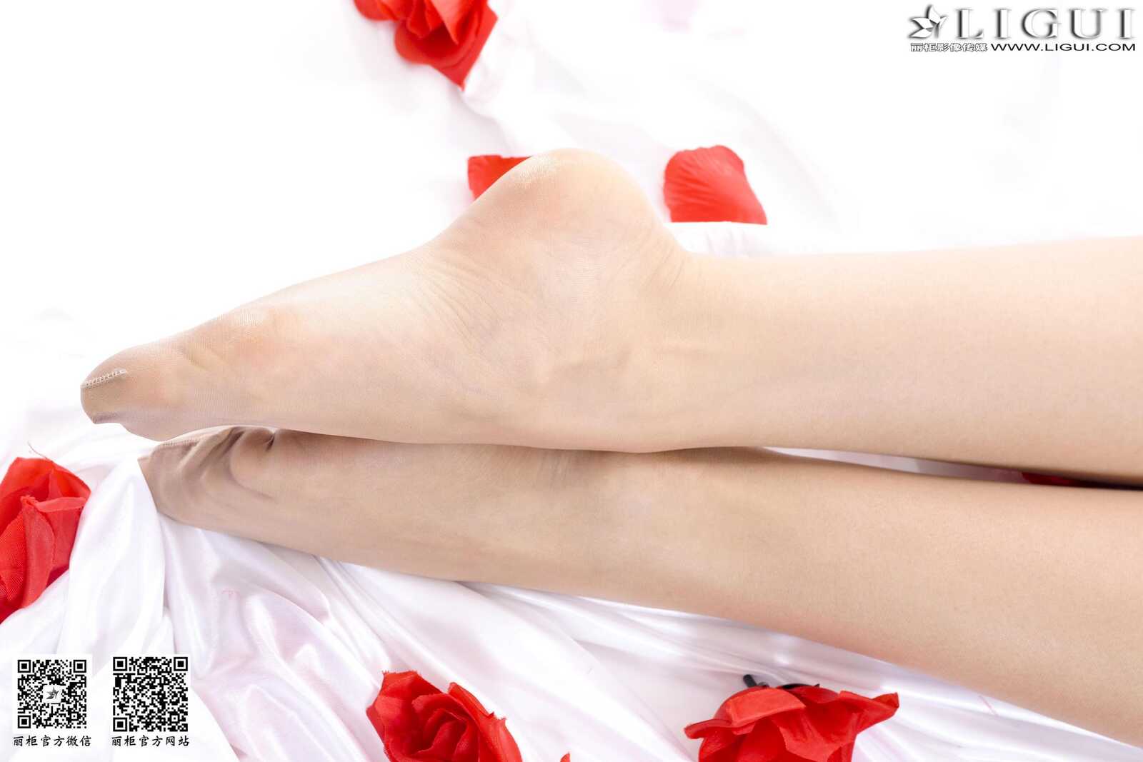 Model 可馨《蕾丝丝足》 [丽柜LiGui] 美腿玉足写真第1张