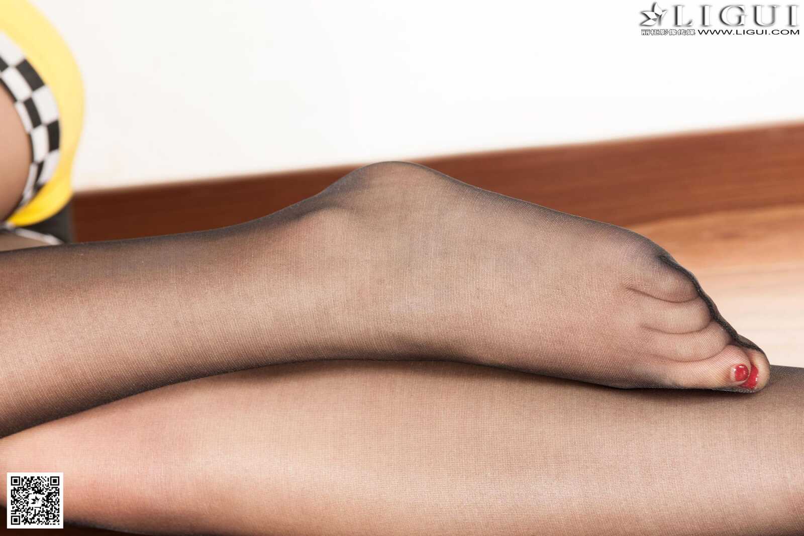 Model 语寒《灰丝SHOWGIRL女郎》 [丽柜LiGui] 美腿玉足第10张