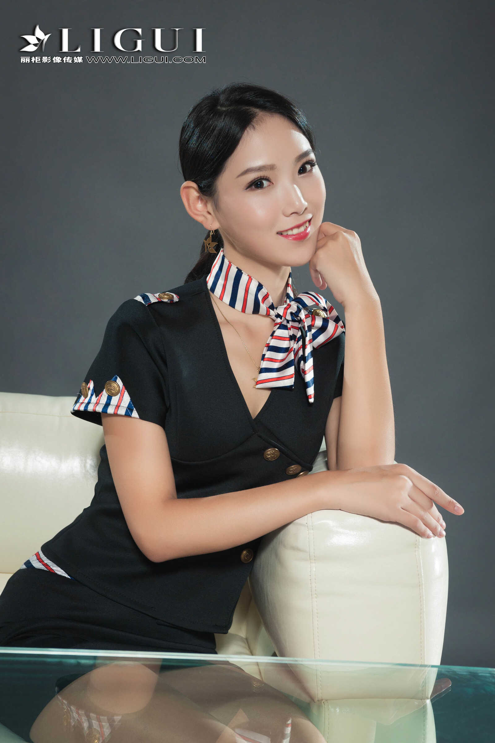 腿模赵维拉《空姐丝足》[丽柜Ligui] 写真集第15张