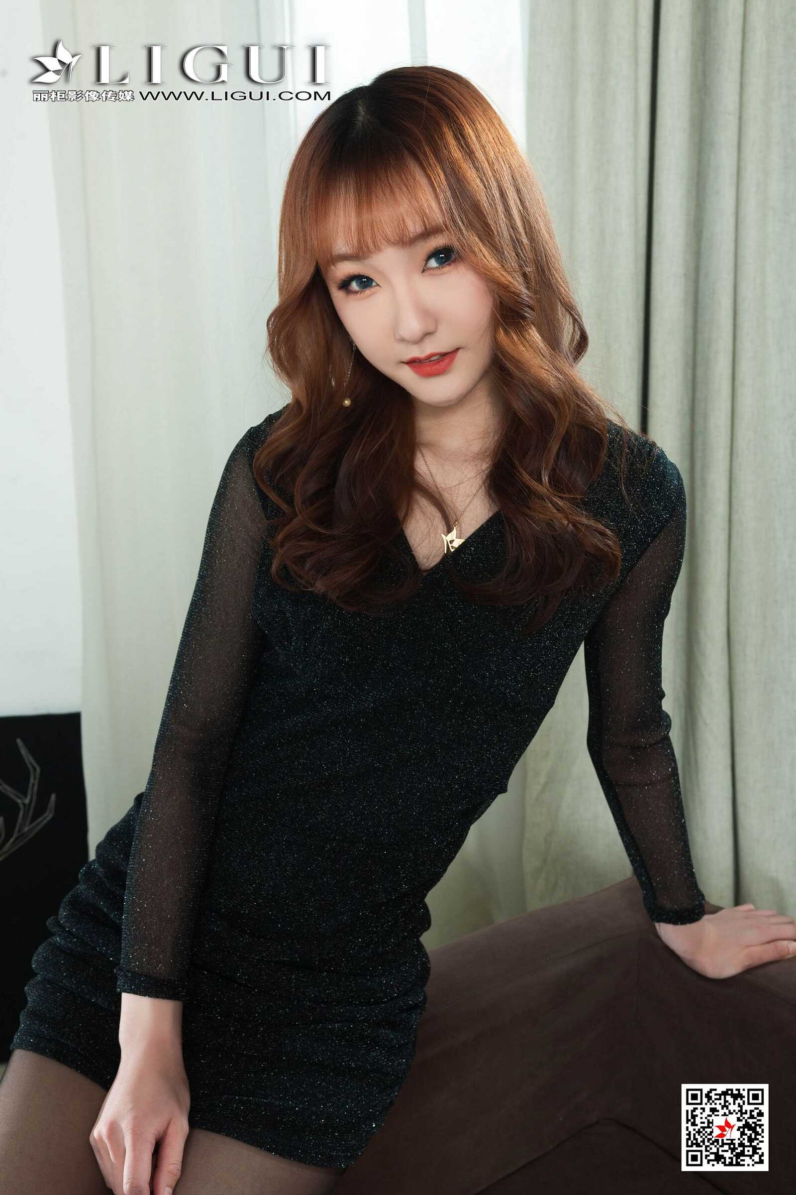 Model 蕊蕊《黑丝袜美腿玉足》 [丽柜Ligui] 写真集第12张