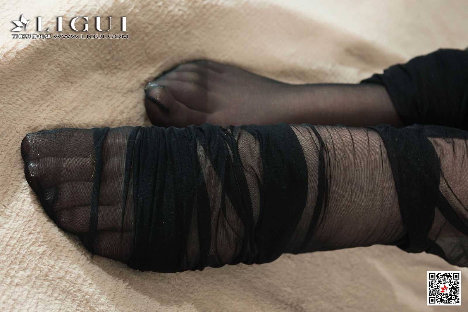 Model 蕊蕊《黑丝袜美腿玉足》 [丽柜Ligui] 写真集第10张
