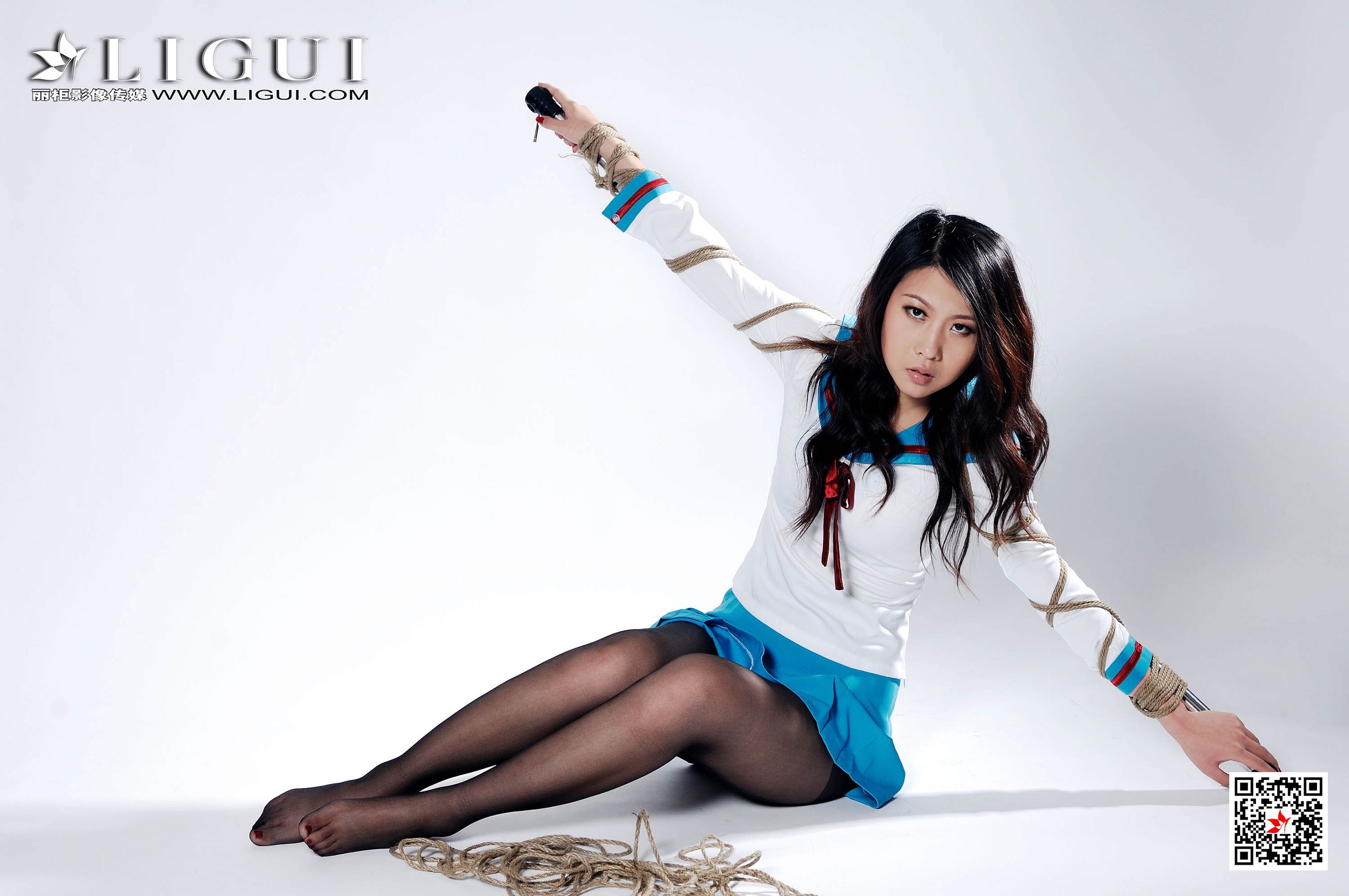 Model 幽幽《制服黑丝捆绑》 [丽柜美束Ligui] 写真第9张