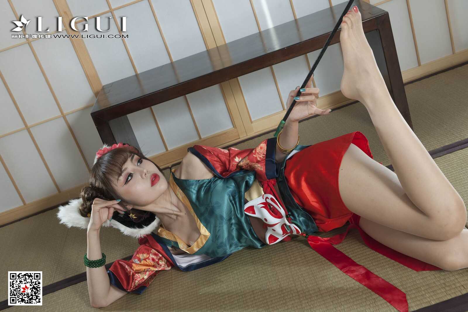 Model 凉儿《古典玉足》 [丽柜Ligui] 写真集第2张