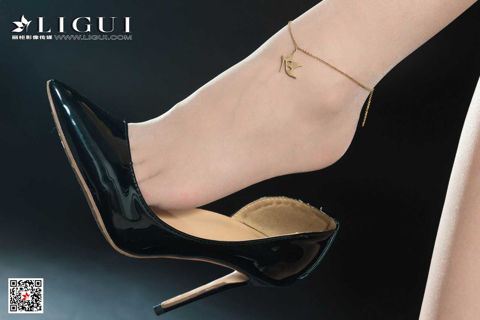 Model 安娜《致敬迈克尔杰克逊》 [丽柜Ligui] 写真第2张