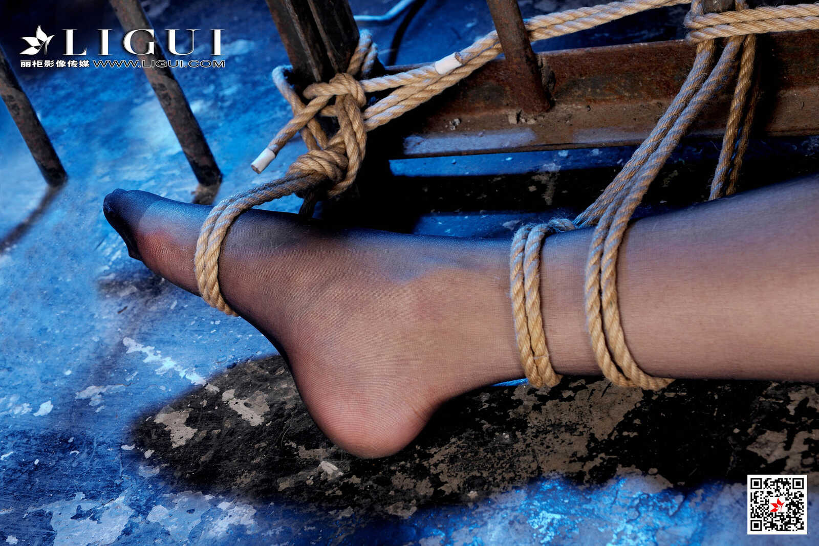 Model 桃子《黑丝空姐捆绑绳艺》 [丽柜美束Ligui第4张