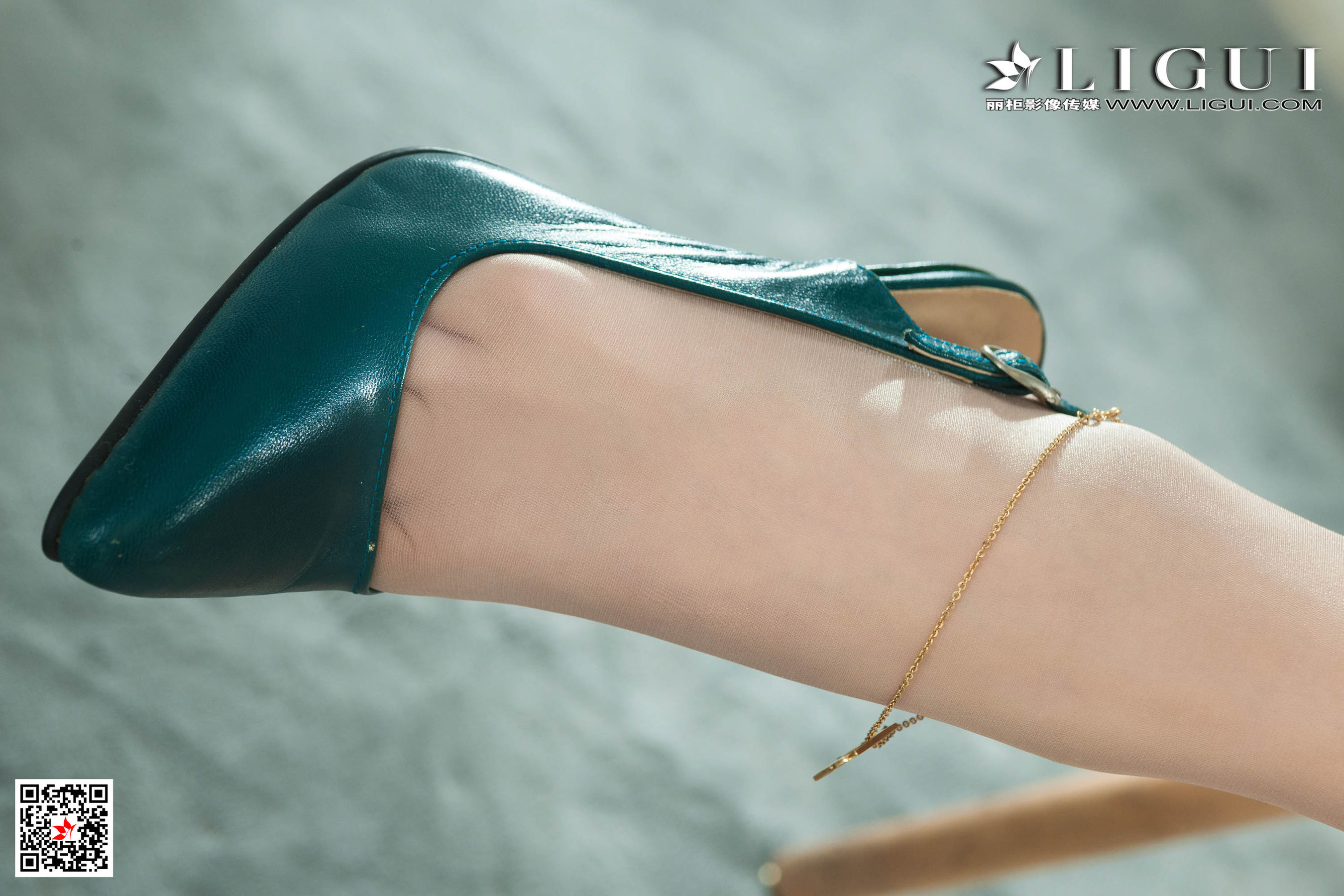 [丽柜Ligui] 网络丽人 Model 小紫 - 眼镜娘秘书第20张