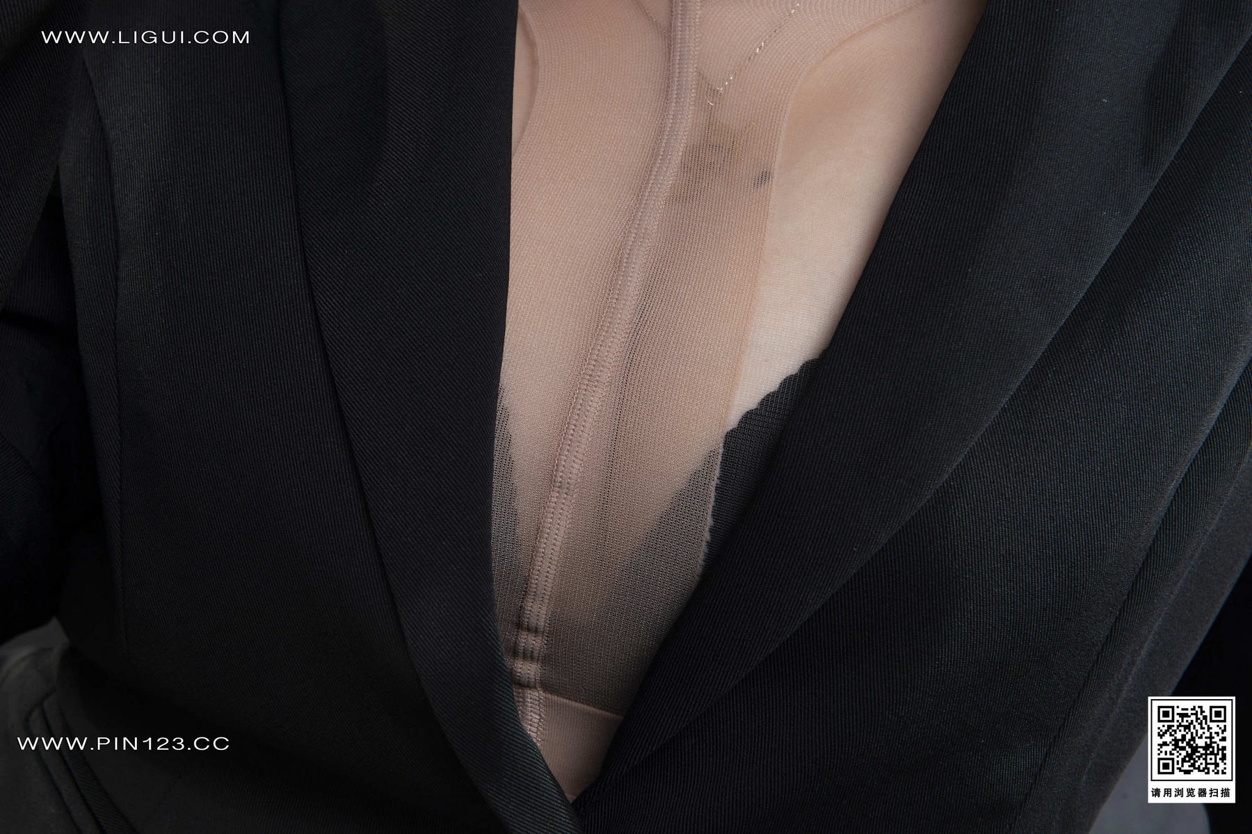 [Ligui丽柜] 2023.06.30《颜丝香缚》小七第17张