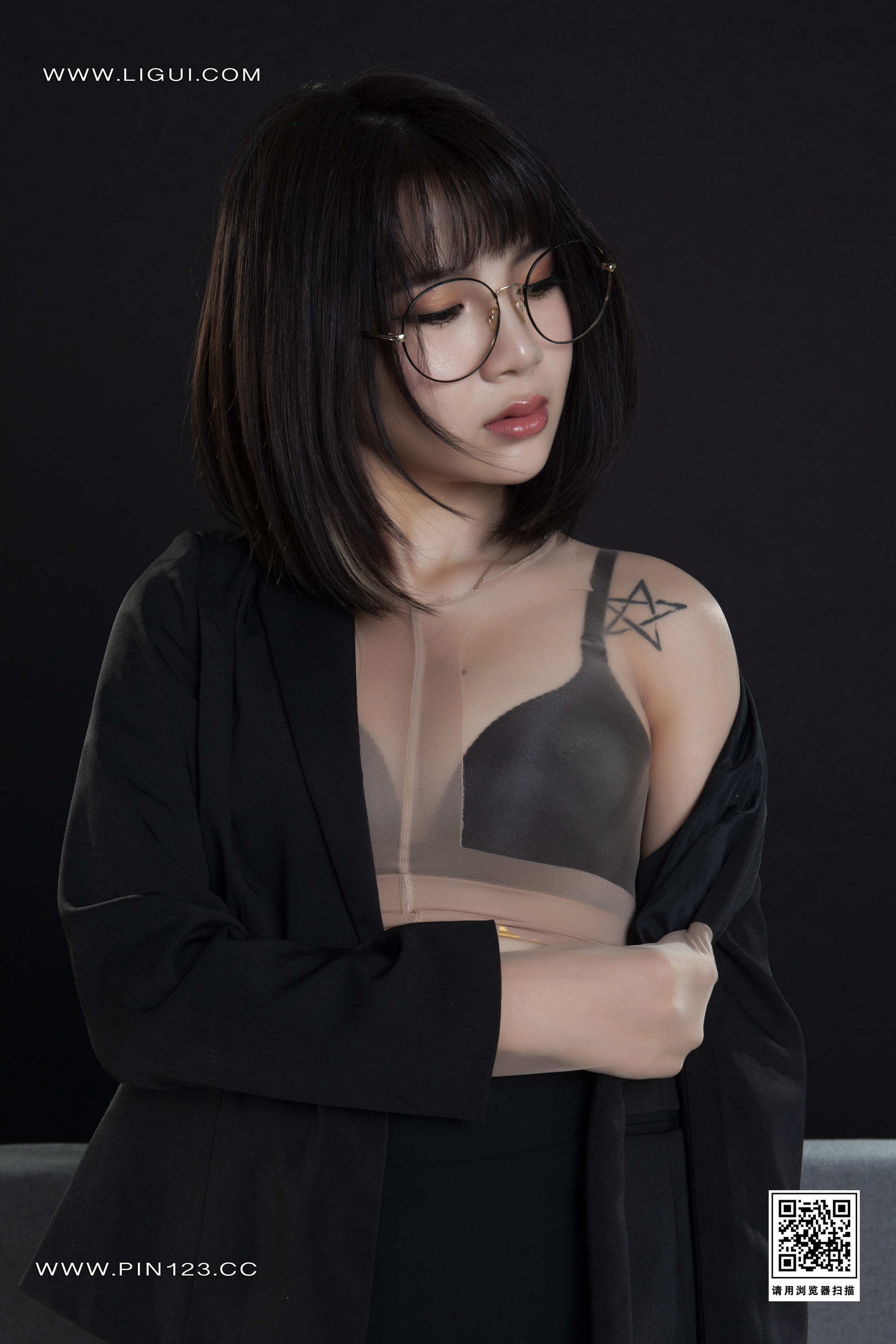 [Ligui丽柜] 2023.06.30《颜丝香缚》小七第13张