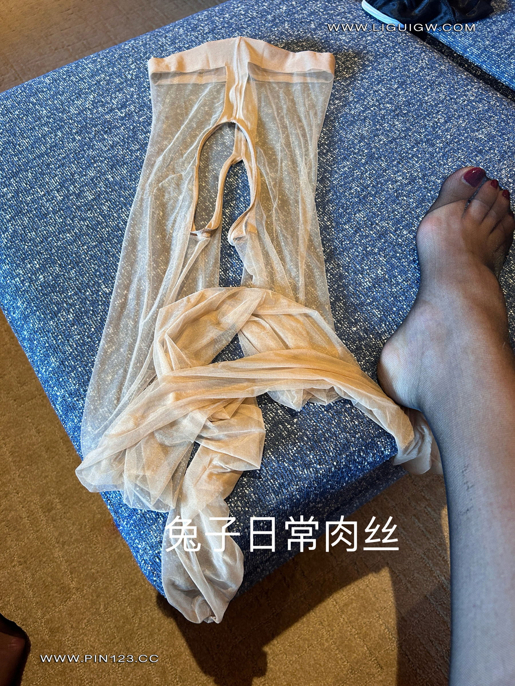 [Ligui丽柜] 2024.11.14《兔子日本旅拍花絮图片》兔子第17张