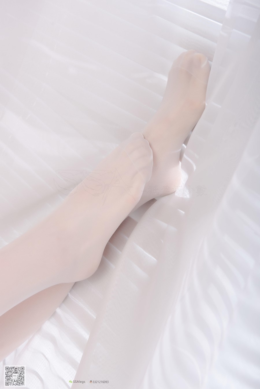 SSA丝社 第025期：琪琪 甜美风女仆白色长筒丝袜第1张