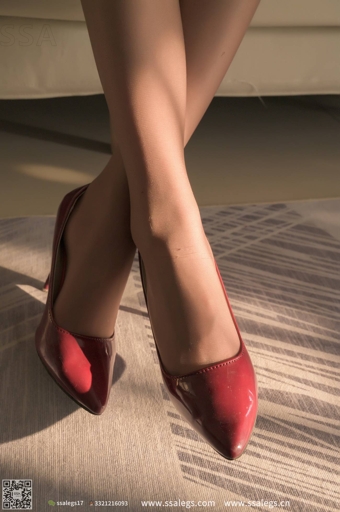 [SSA丝社]超清写真 NO.312 娜娜玉姐的红色高跟鞋咖啡丝美腿[148P]第28张