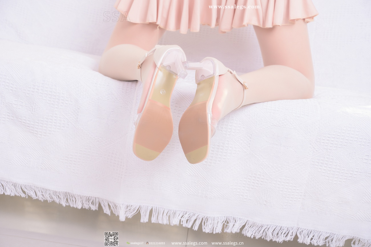 [SSA丝社]超清写真 NO.340 素素画师少女的透明高跟鞋肉丝袜(上)[153P]第9张
