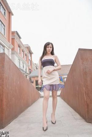 [SSA丝社] NO.099 腿模雪梨街拍短裙肉丝 在现浏览