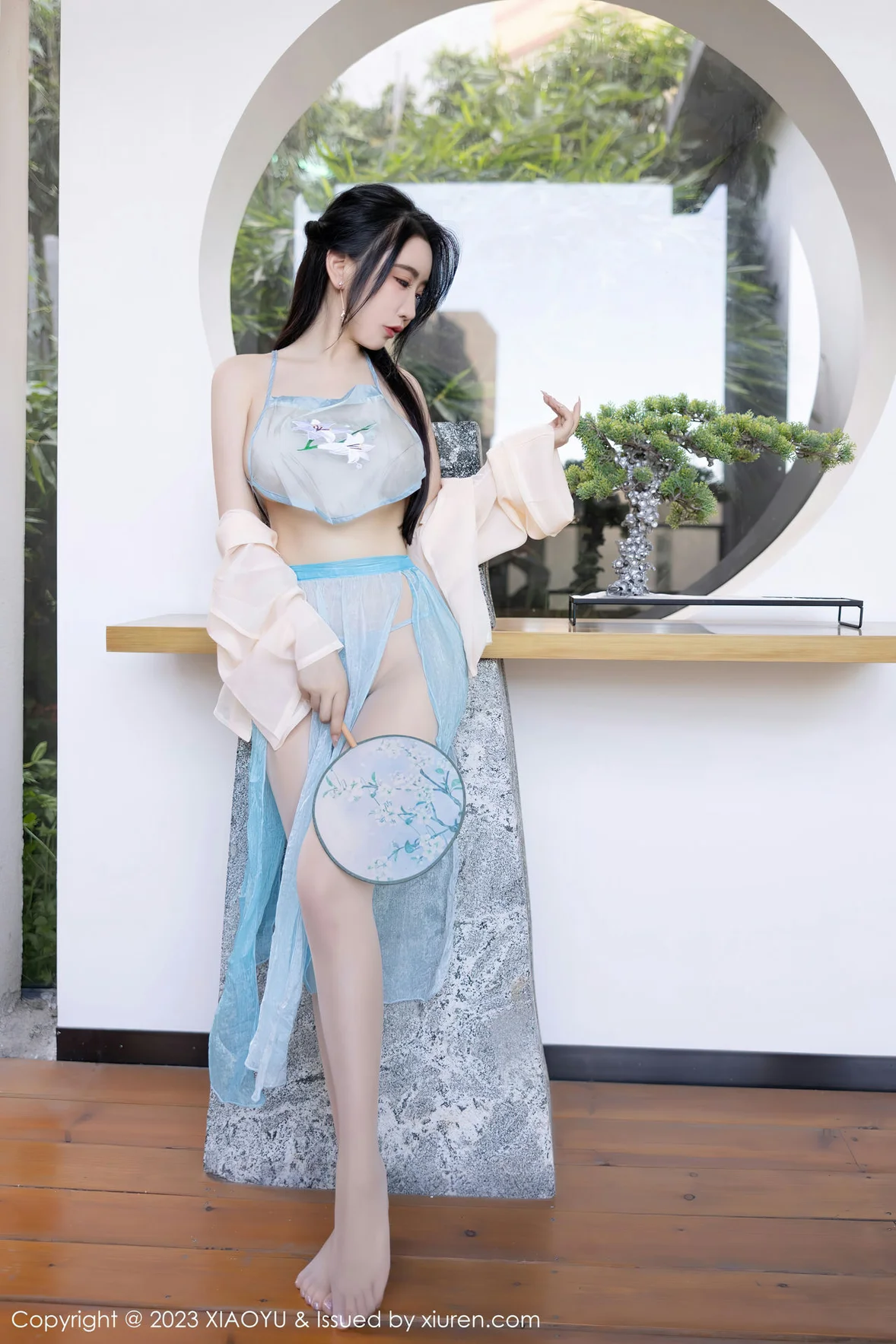  XIAOYU 语画界 Vol.1057 Cherry樱桃酱 淡蓝色古装杭州旅拍 [82P]第9张