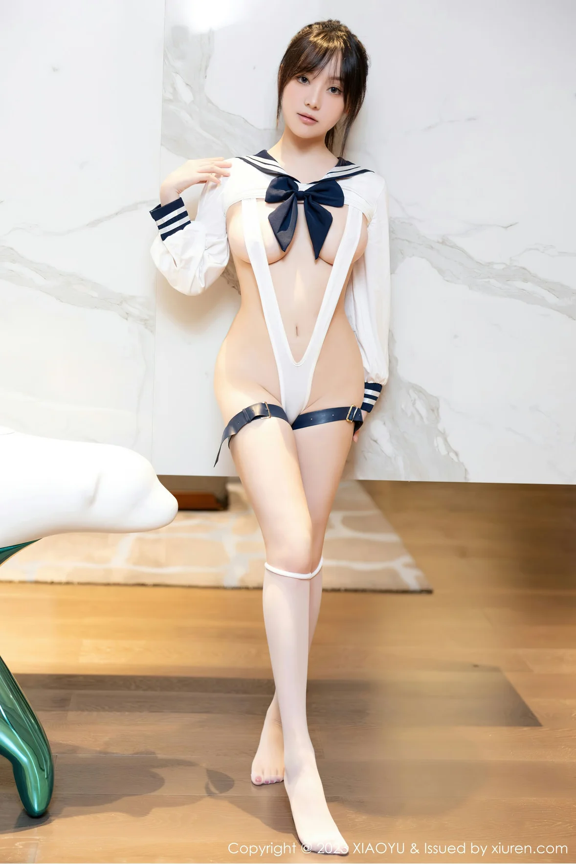  语画界 Vol.1105 豆瓣酱 白色高开叉服饰写真 [82P]第21张