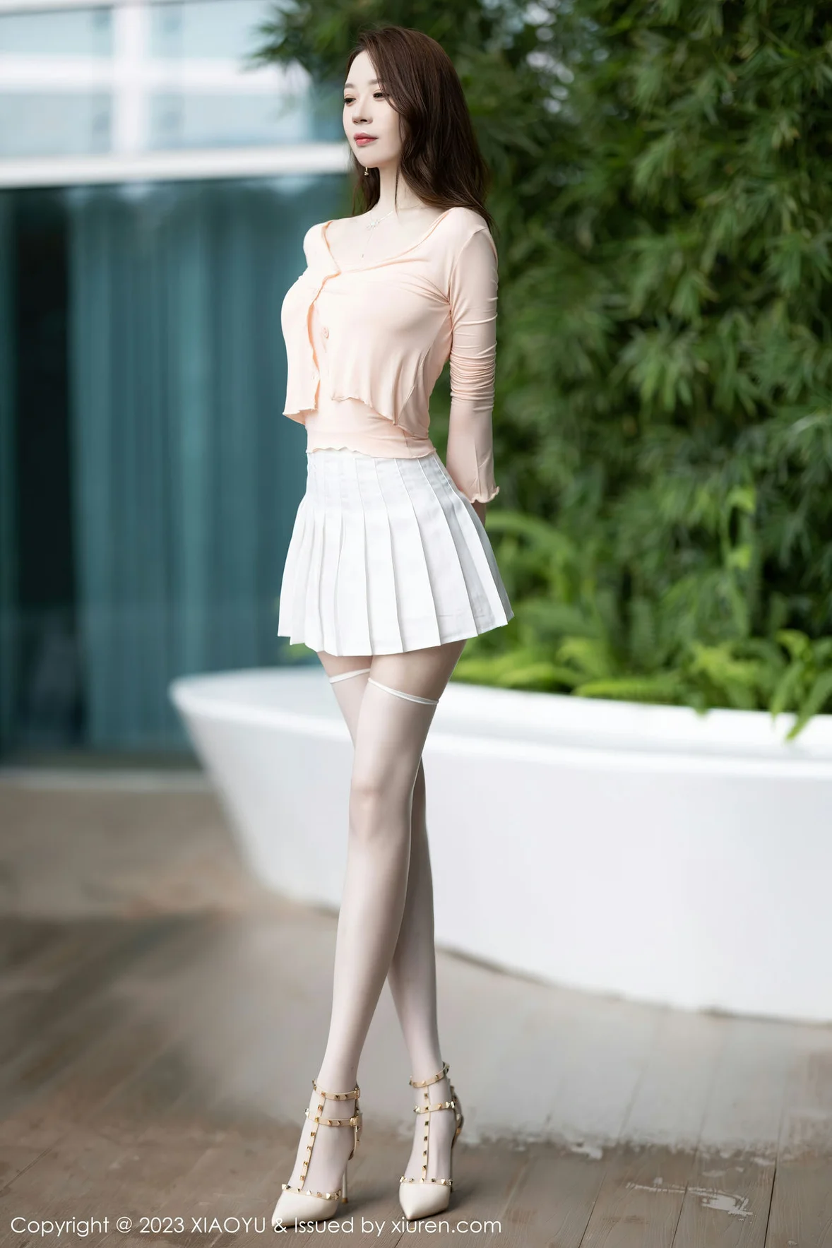  XIAOYU 语画 Vol.1069 梦心玥 诱人白色丝袜性感写真1 [86P]第1张