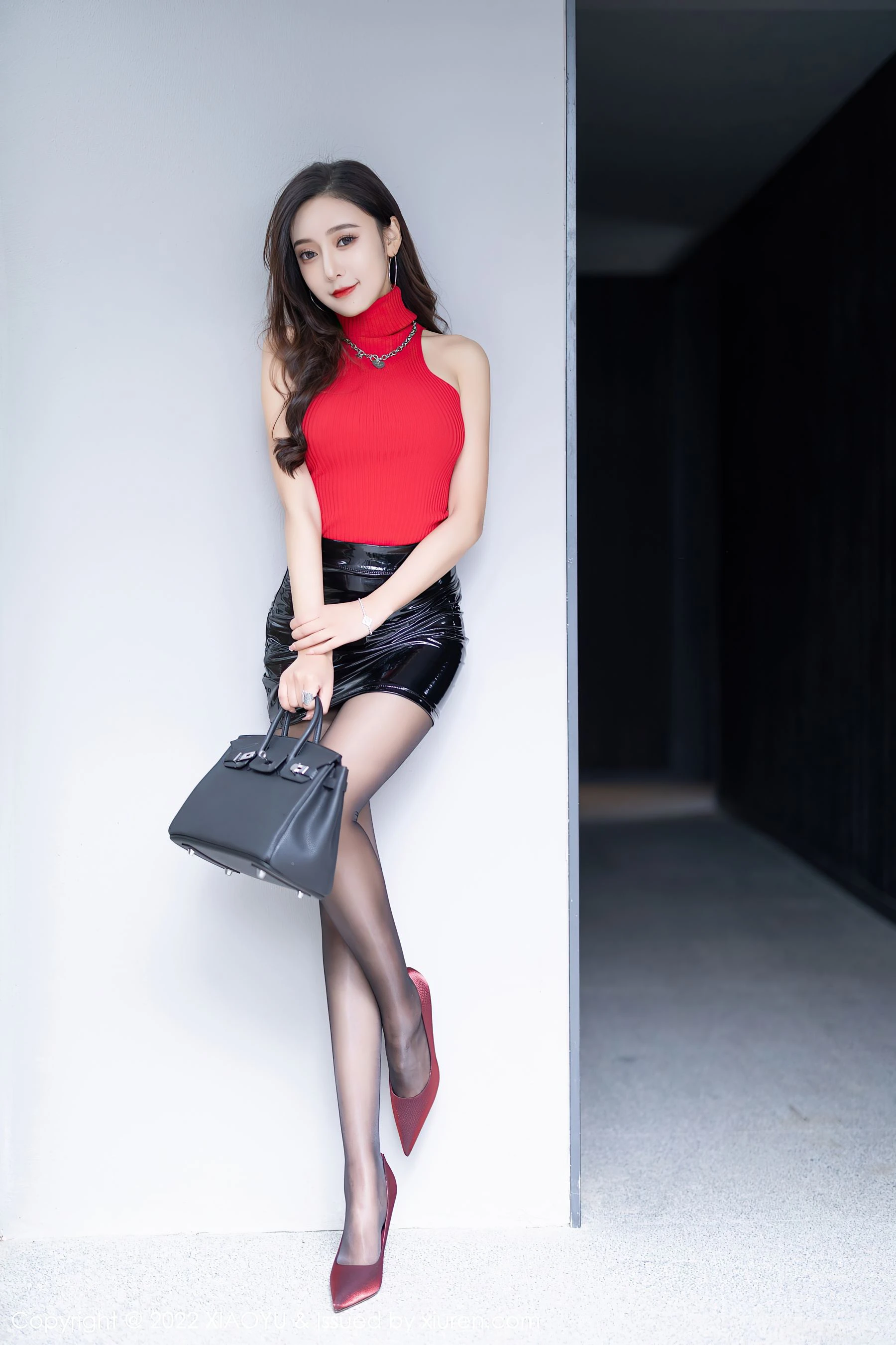 语画界 VOL.723 王馨瑶yanni 黑丝外围约拍第16张