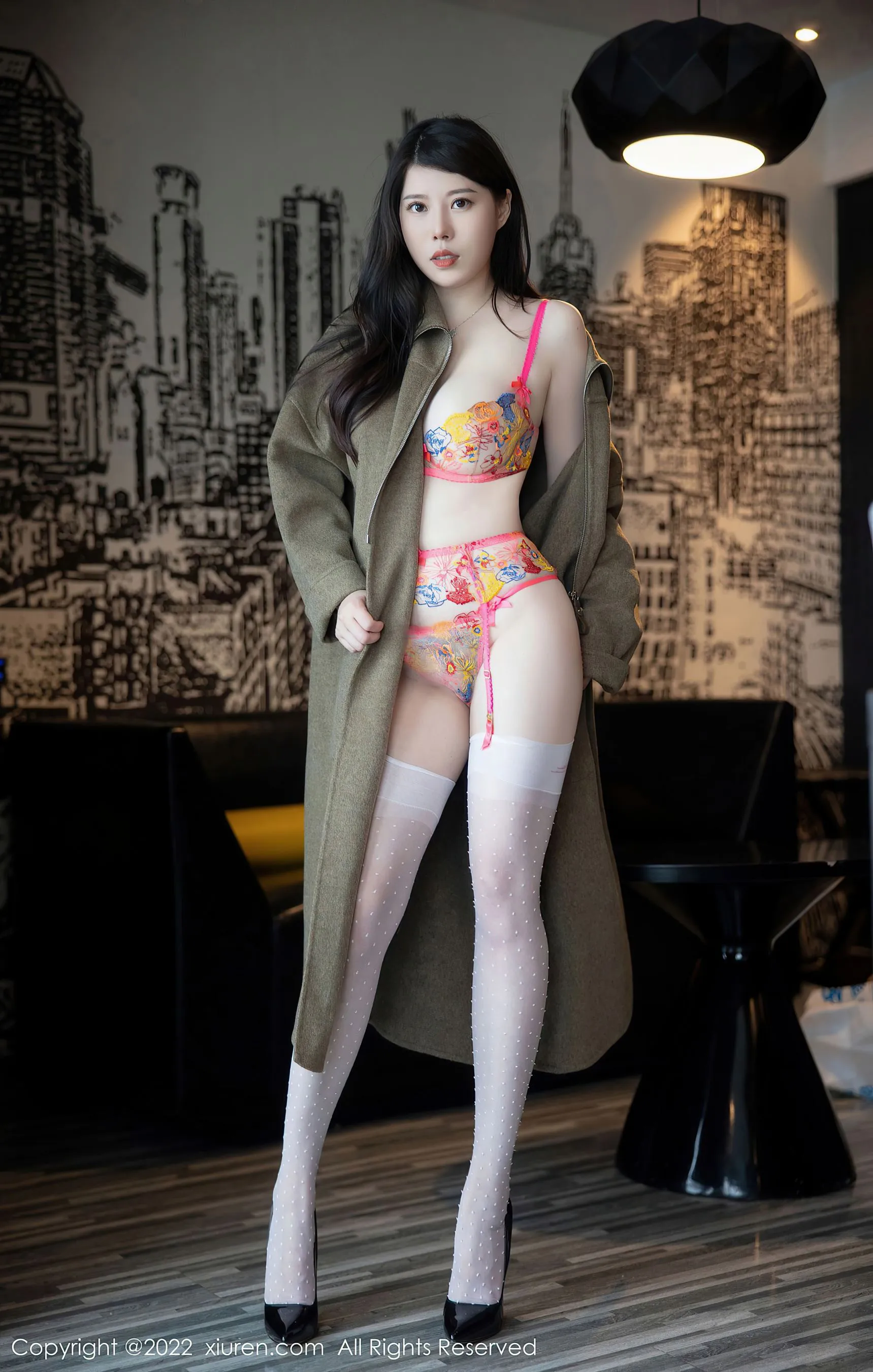  秀人网 No.5723 白茹雪 丰腴美臀第26张