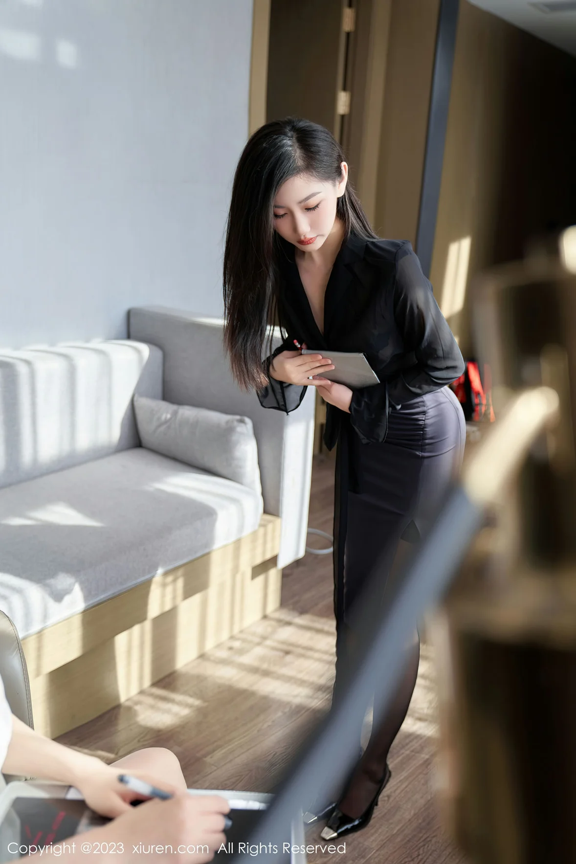  XiuRen 秀人 No.6839 沈青黛 双人互动拍摄性感写真 [102P]第3张