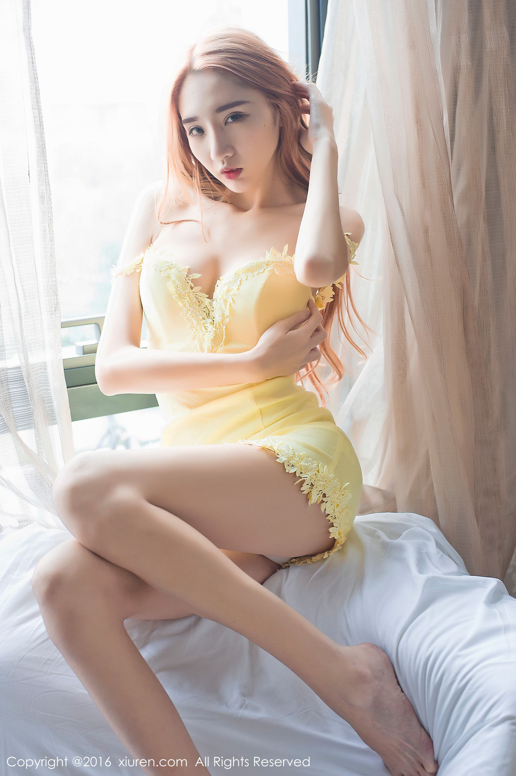 美女歌手@wuli颜素《粉色内衣、蕾丝睡衣和真空吊带》 秀人网 No.619第11张