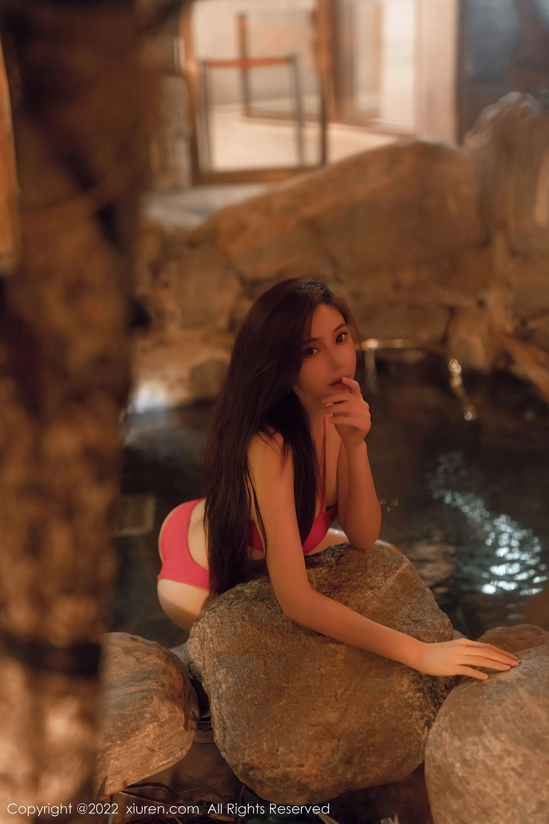  秀人网 No.6014 Carol周妍希 温泉写真第16张