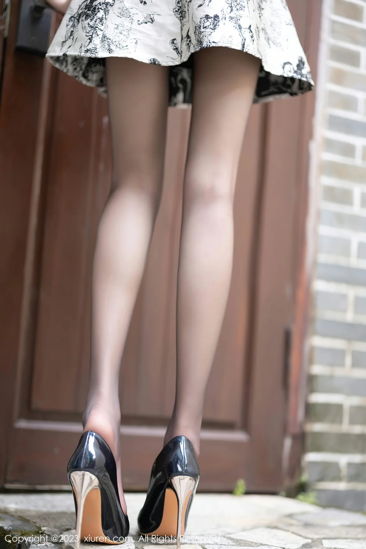  秀人网 No.7320 程程程- 香肩蕾丝内衣安吉旅拍 [84P]第5张