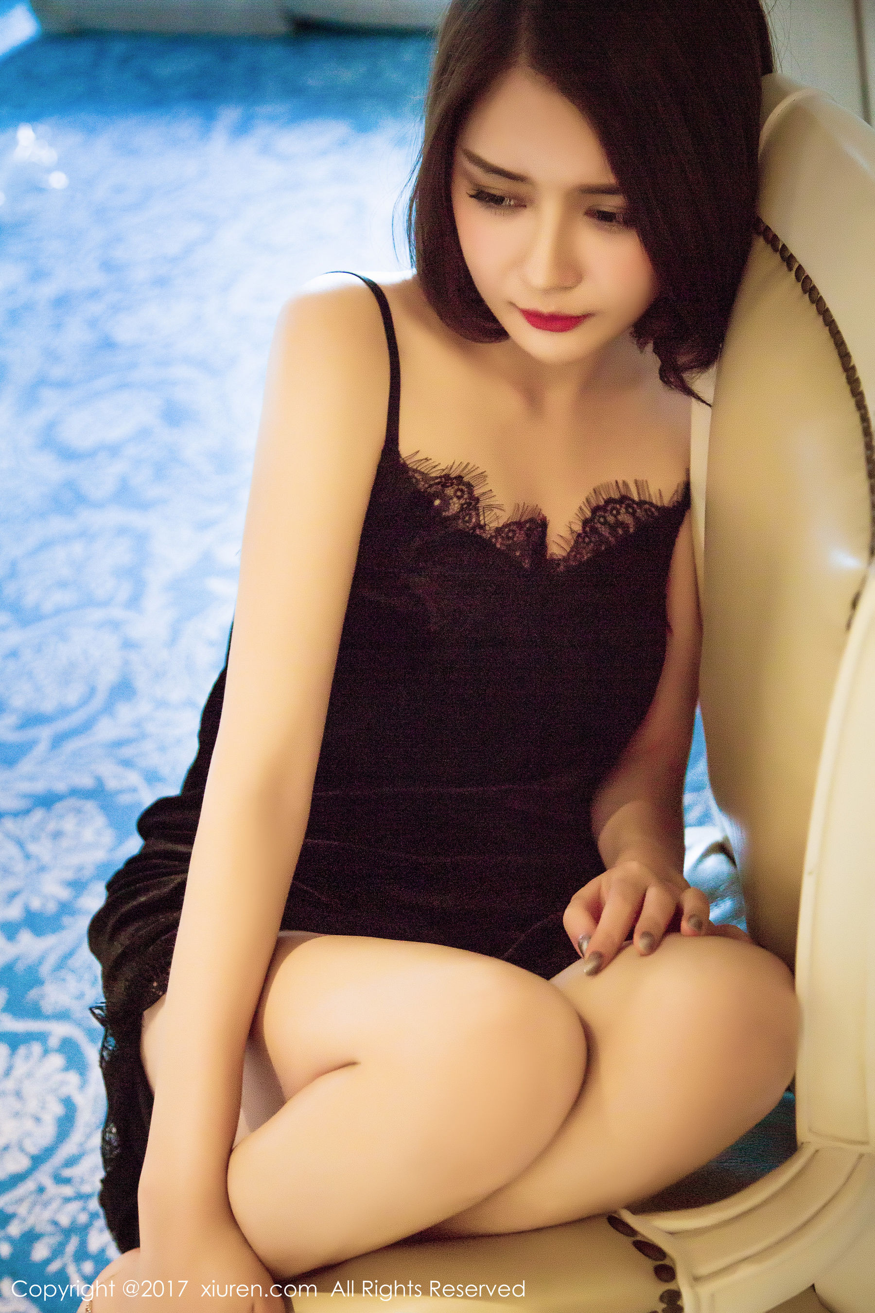 廿十(凯竹)《海边唯美风+性感室内》 秀人 NO.879第13张