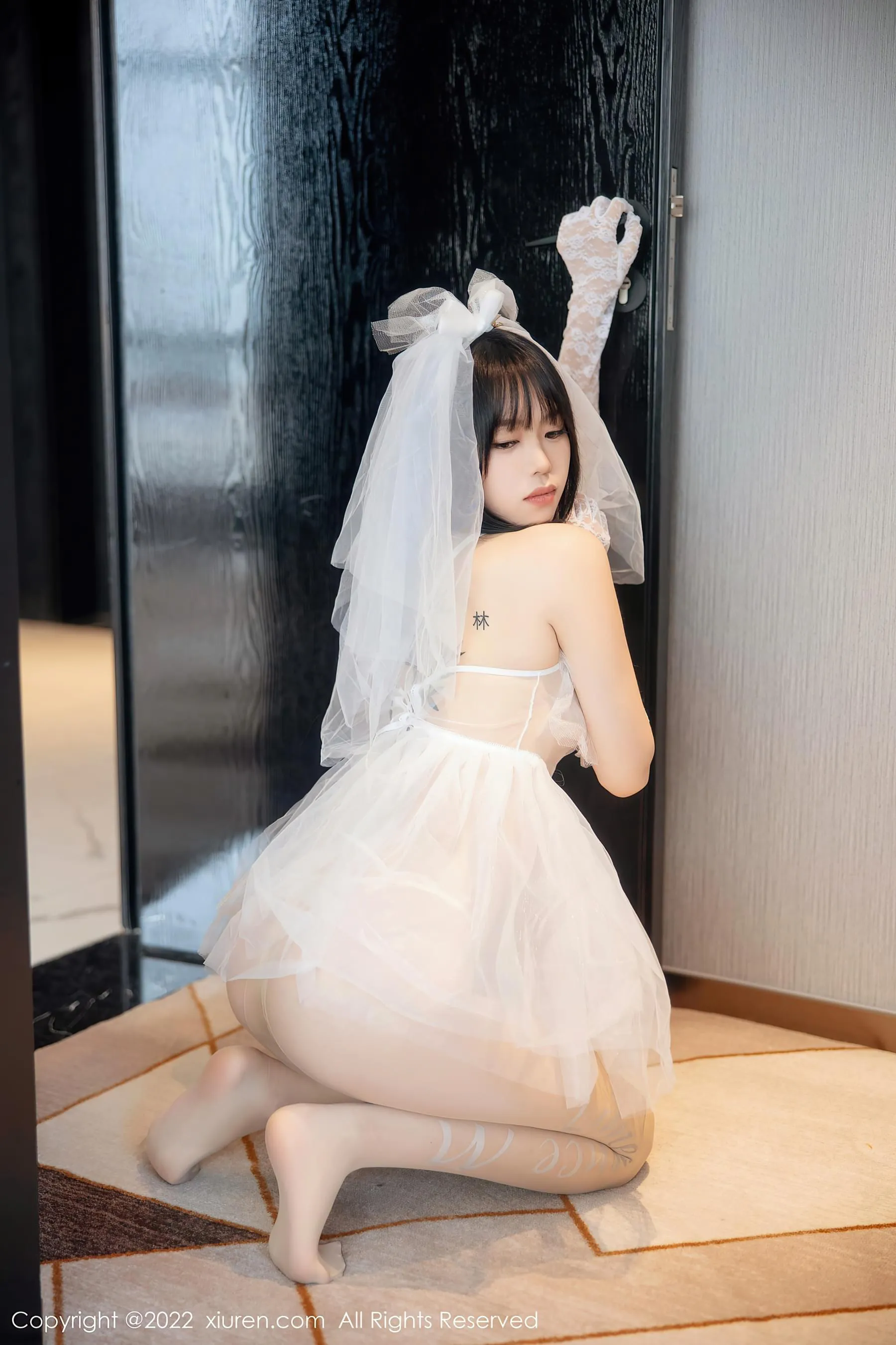  秀人网 No.5212 奶瓶. 婚纱服美腿第7张