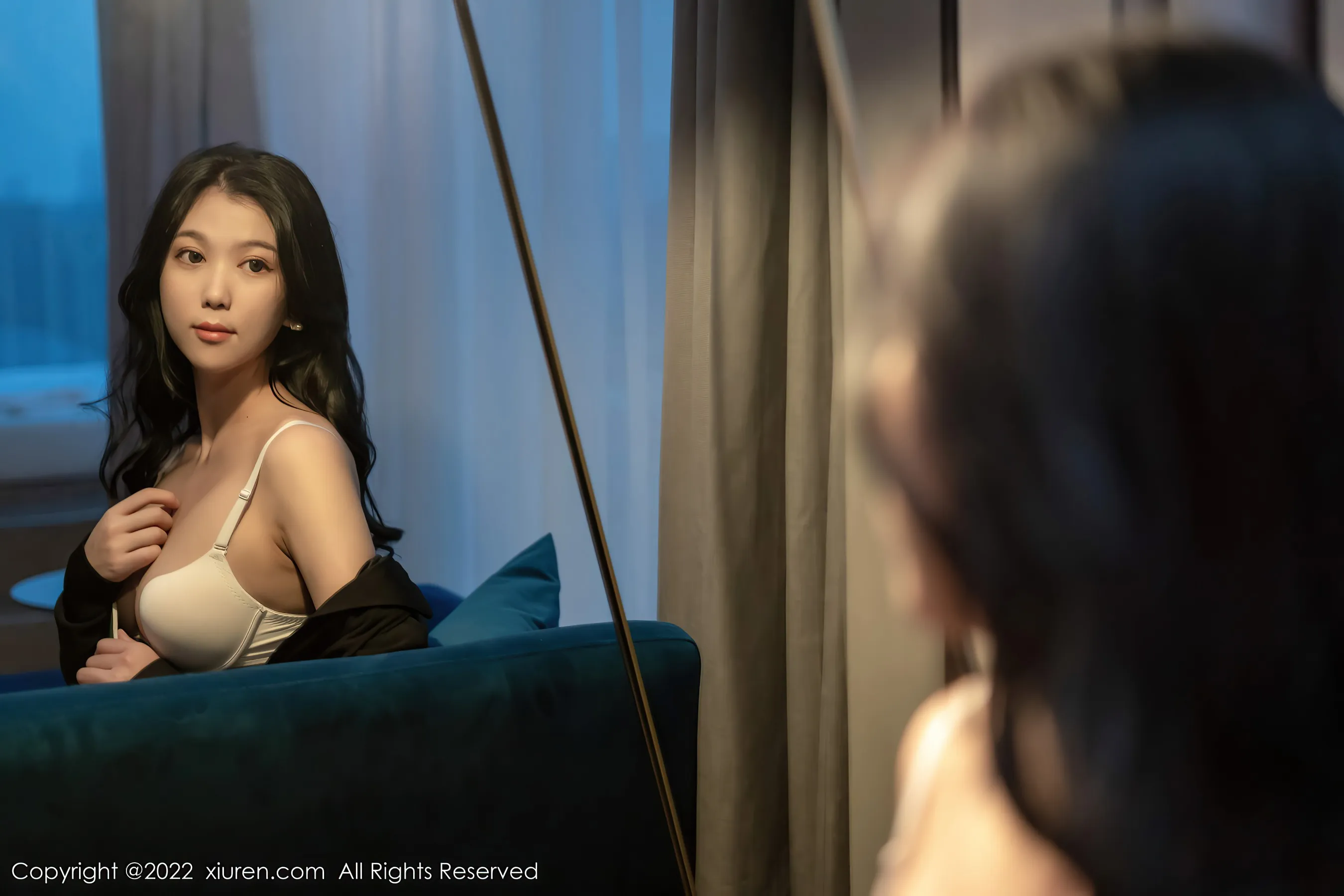  秀人网 No.4690 李雅柔丝袜美腿制服诱惑写真第12张