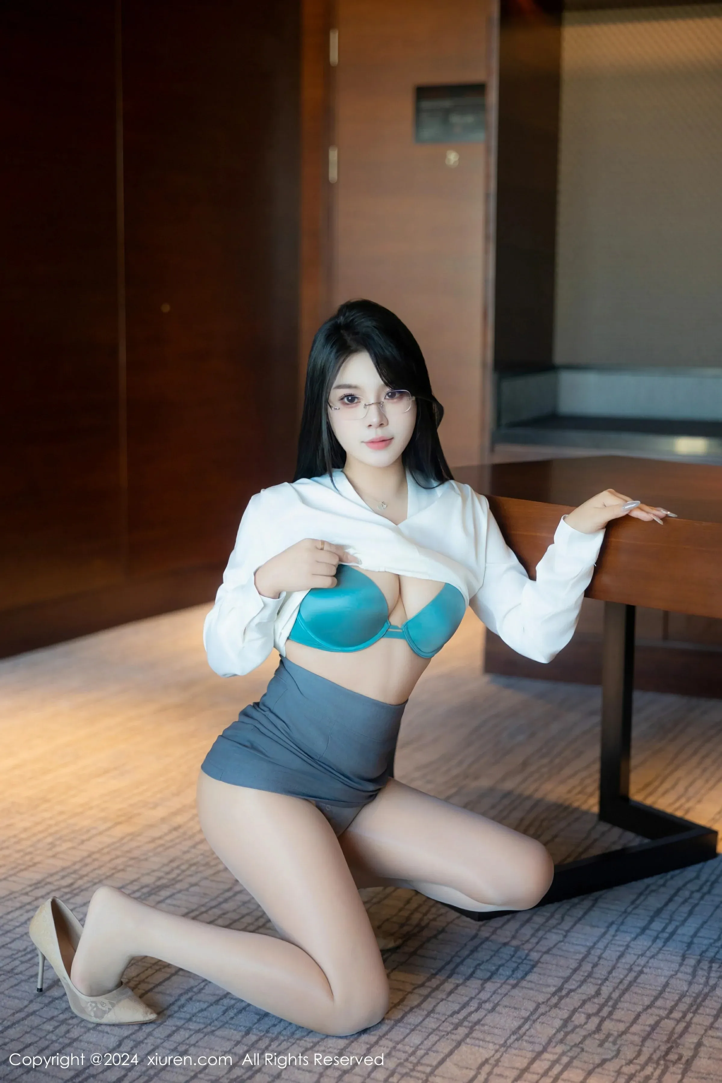  XiuRen 秀人 No.8989 麦田 新人模特 [83P]第6张