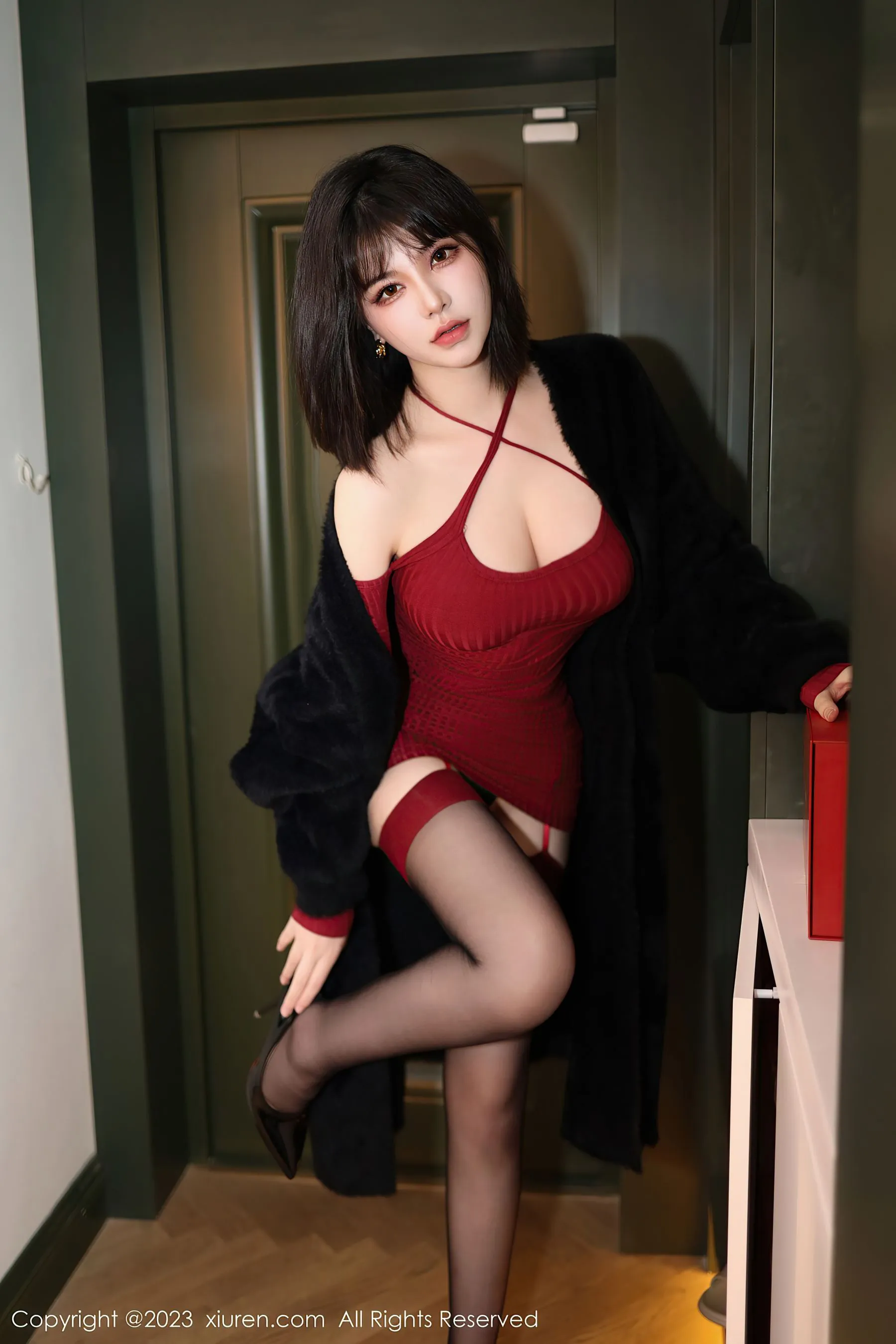  秀人网 No.6144 桃桃子_ 丝袜美腿第11张