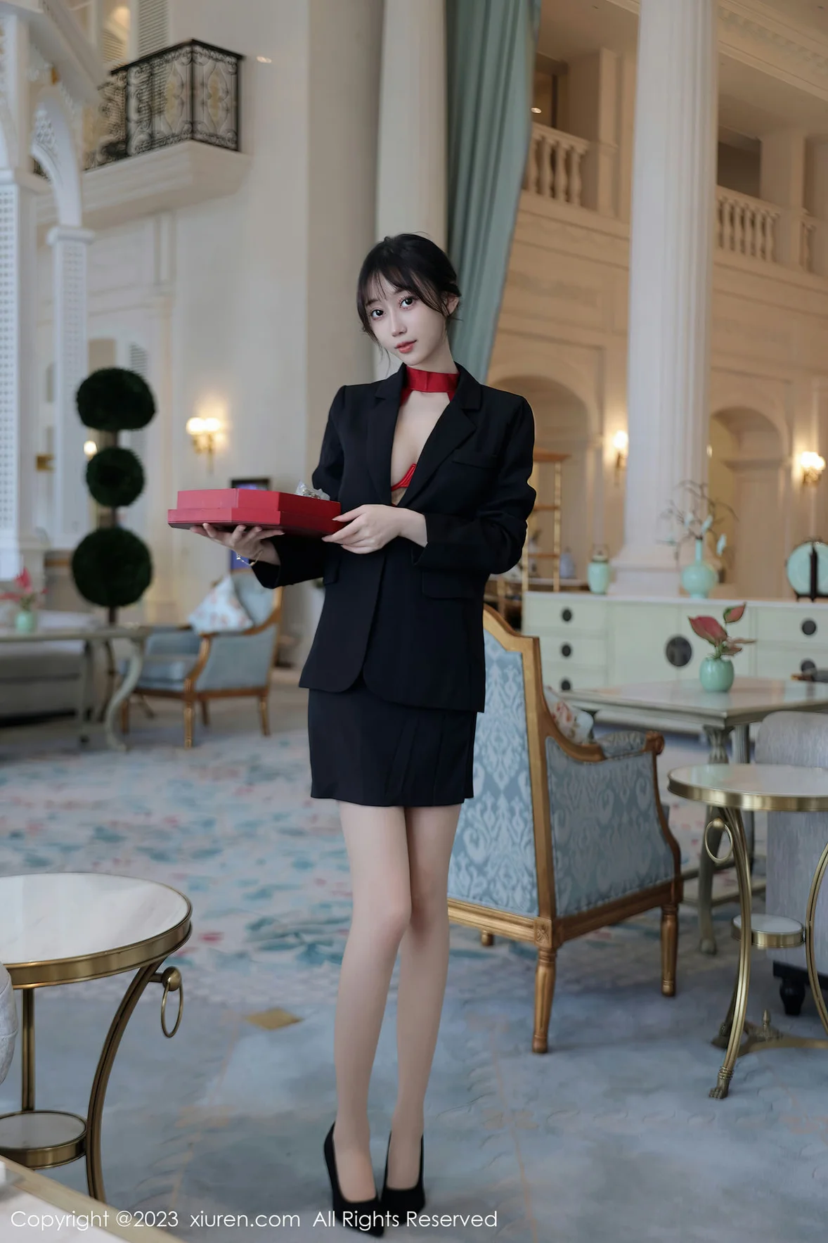  XiuRen 秀人 No.7102 玥儿玥er 红色情趣杭州旅拍 [64P]第1张