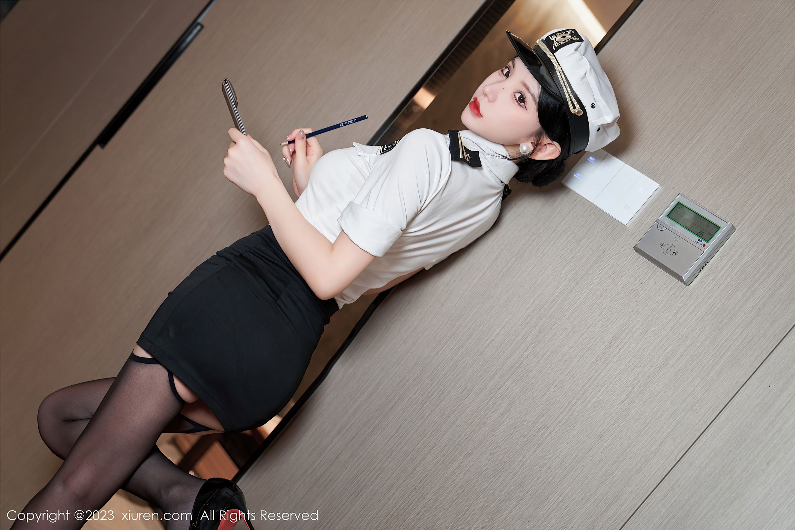  XiuRen 秀人 No.7430 周于希Sally 主题《搜查官|秘密被虏》厦门旅拍 [112P]第4张