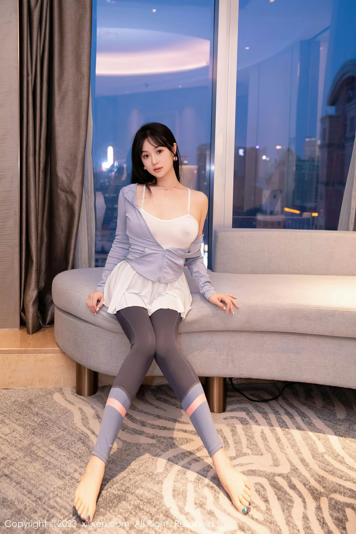  XiuRen 秀人 No.6968 柚琪Rich 轻透吊带性感写真 [84P]第3张