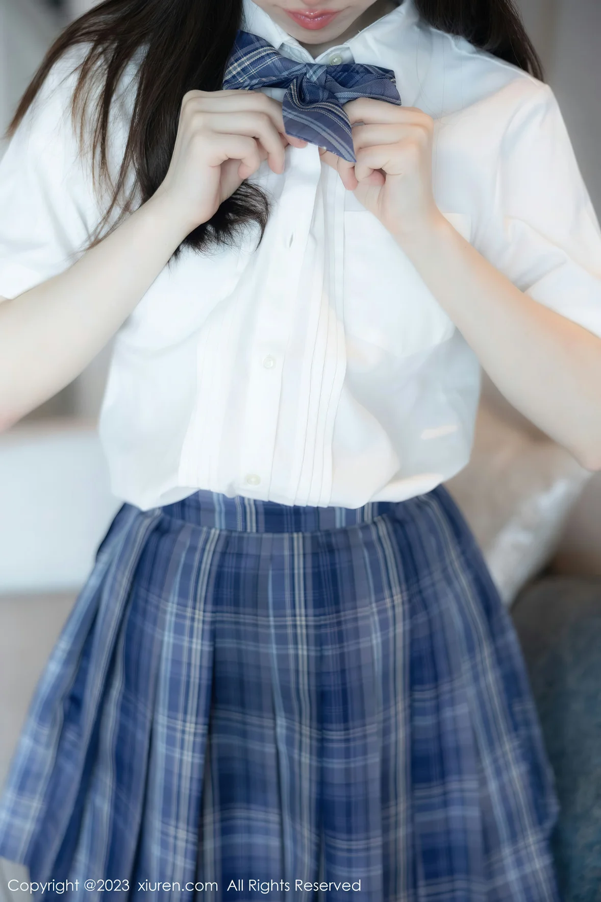  XiuRen 秀人 No.6993 林悠悠 jk短裙首套写真 [104P]第10张