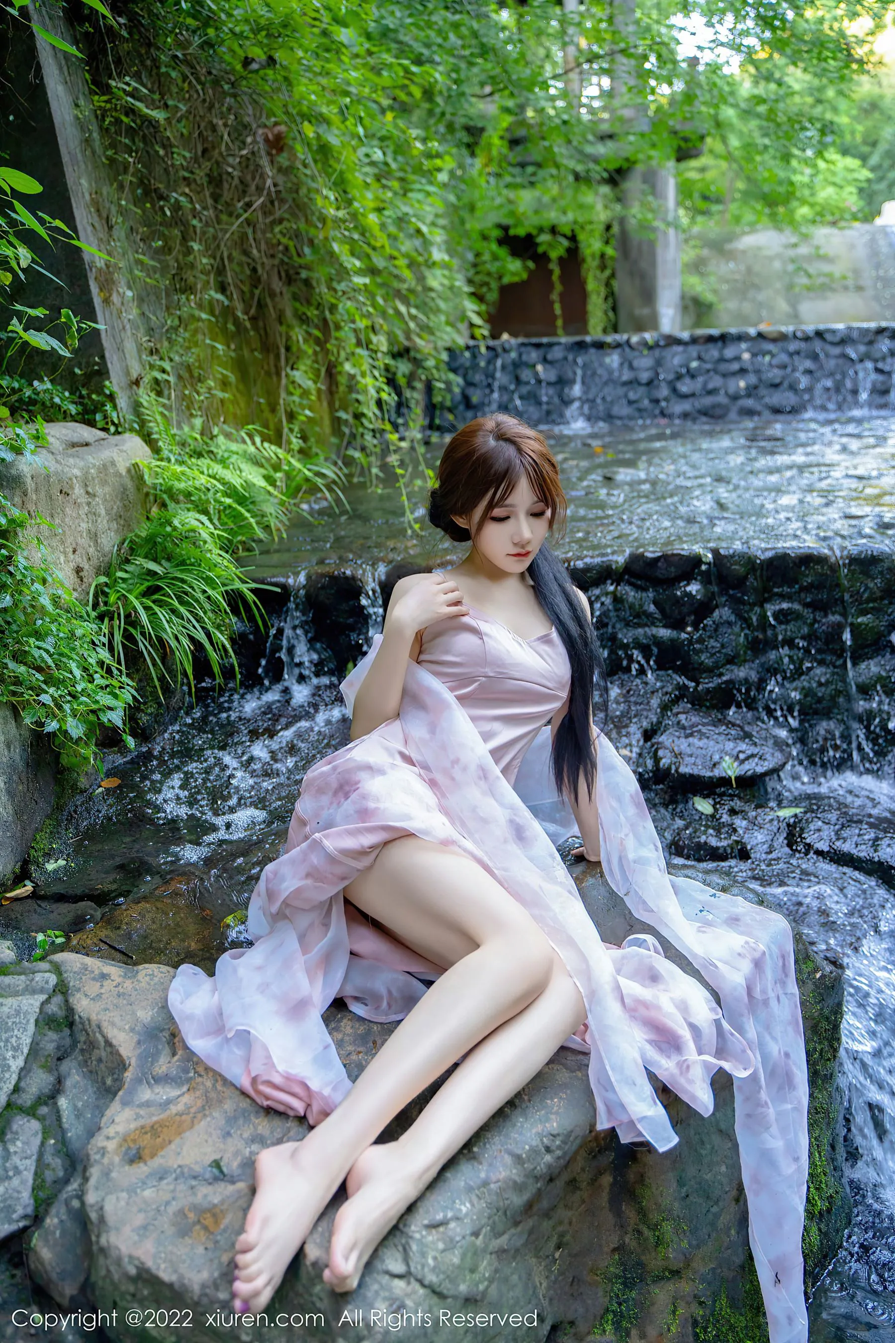  秀人网 No.5690 婠婠么 美腿长裙第7张