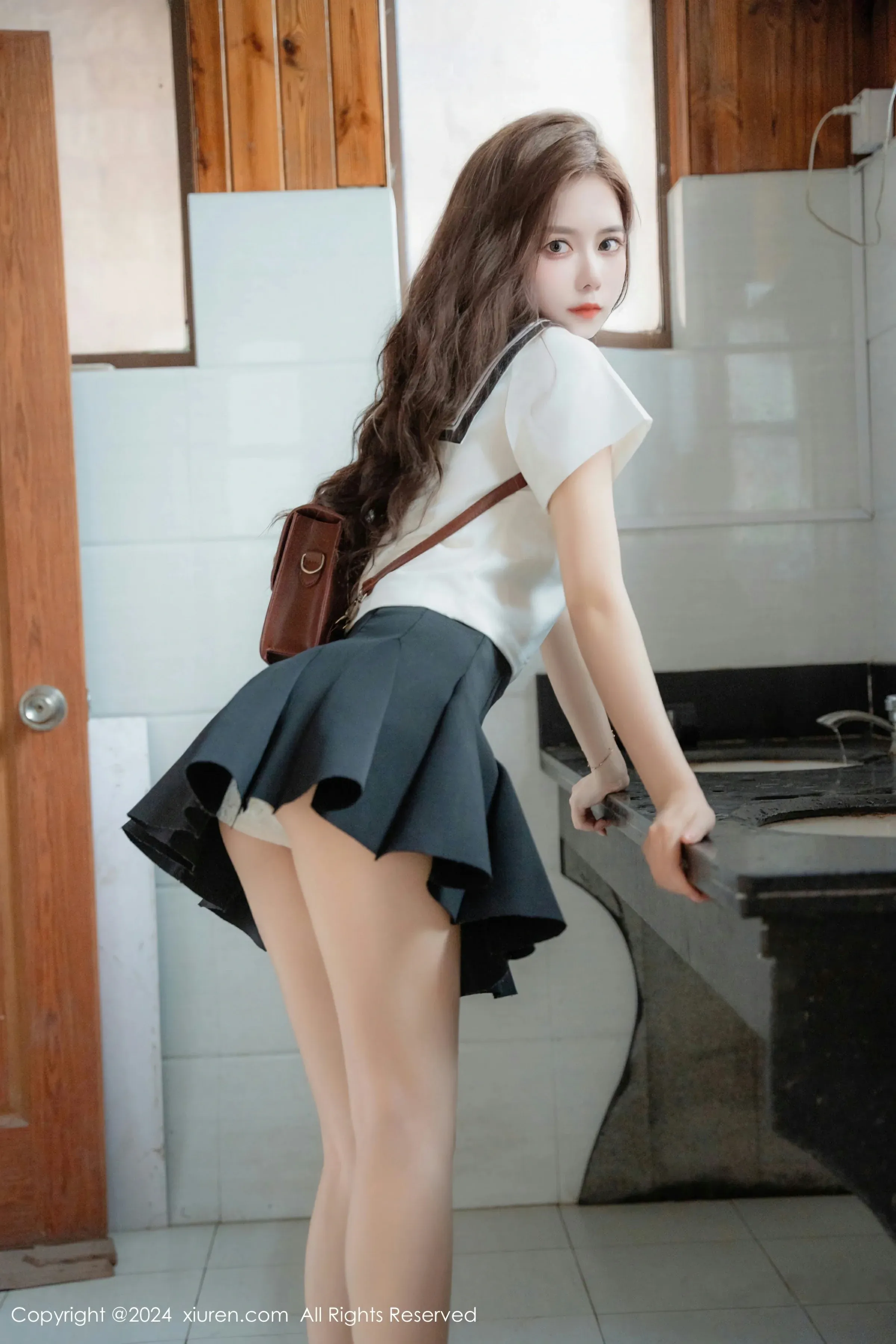  XiuRen 秀人 No.8948 拍黄瓜girl 新人模特 [81P]第11张