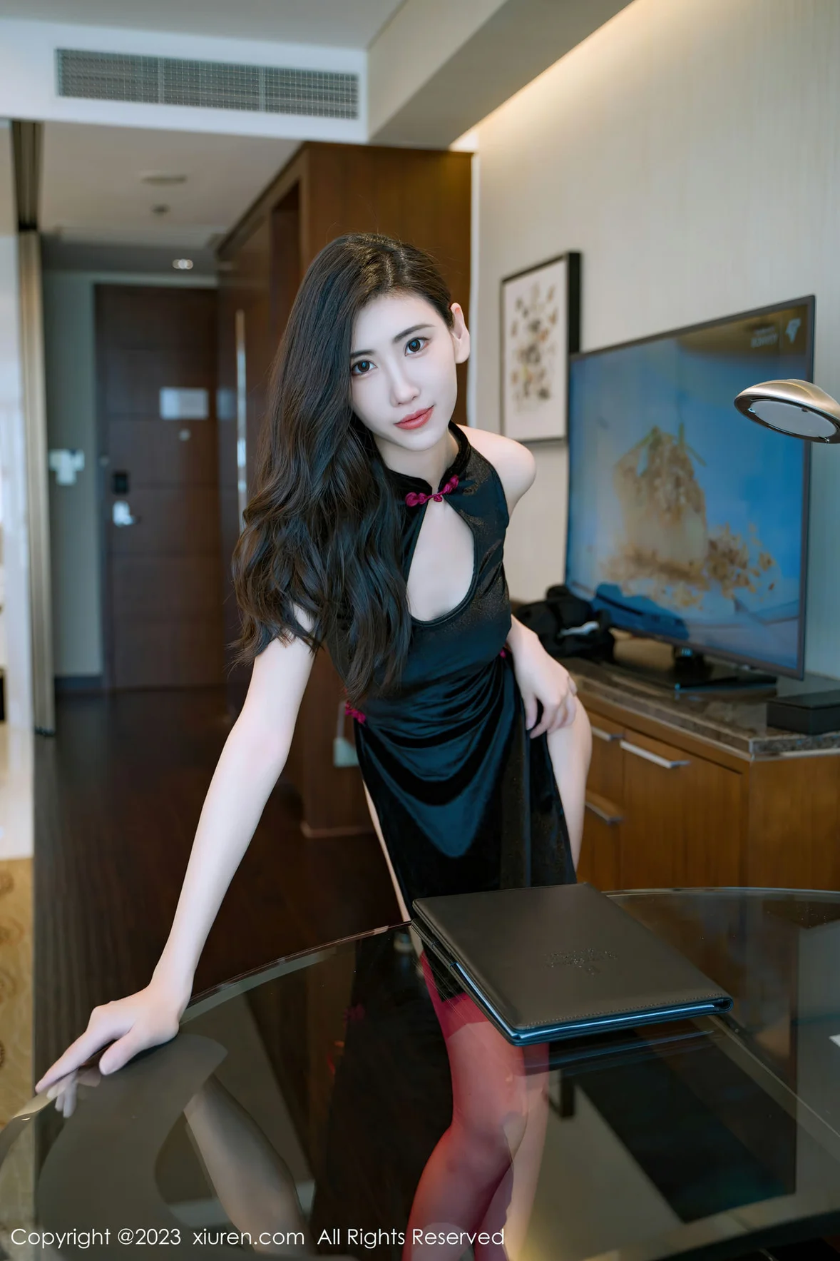  XiuRen 秀人 No.7128 章芃芃 黑色情趣旗袍性感写真 [74P]第7张