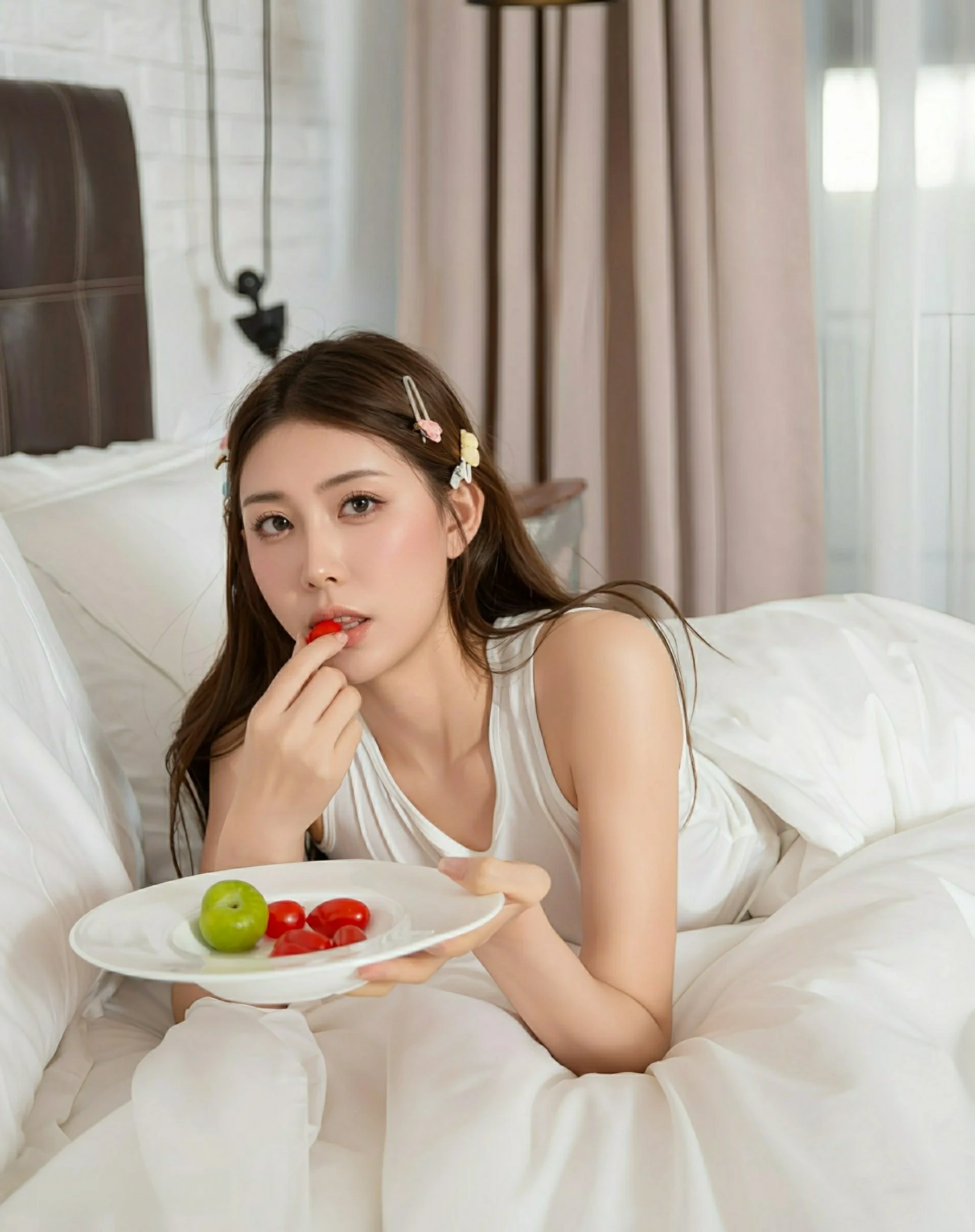  秀人网 No.10679 悦兮 [72P]第1张